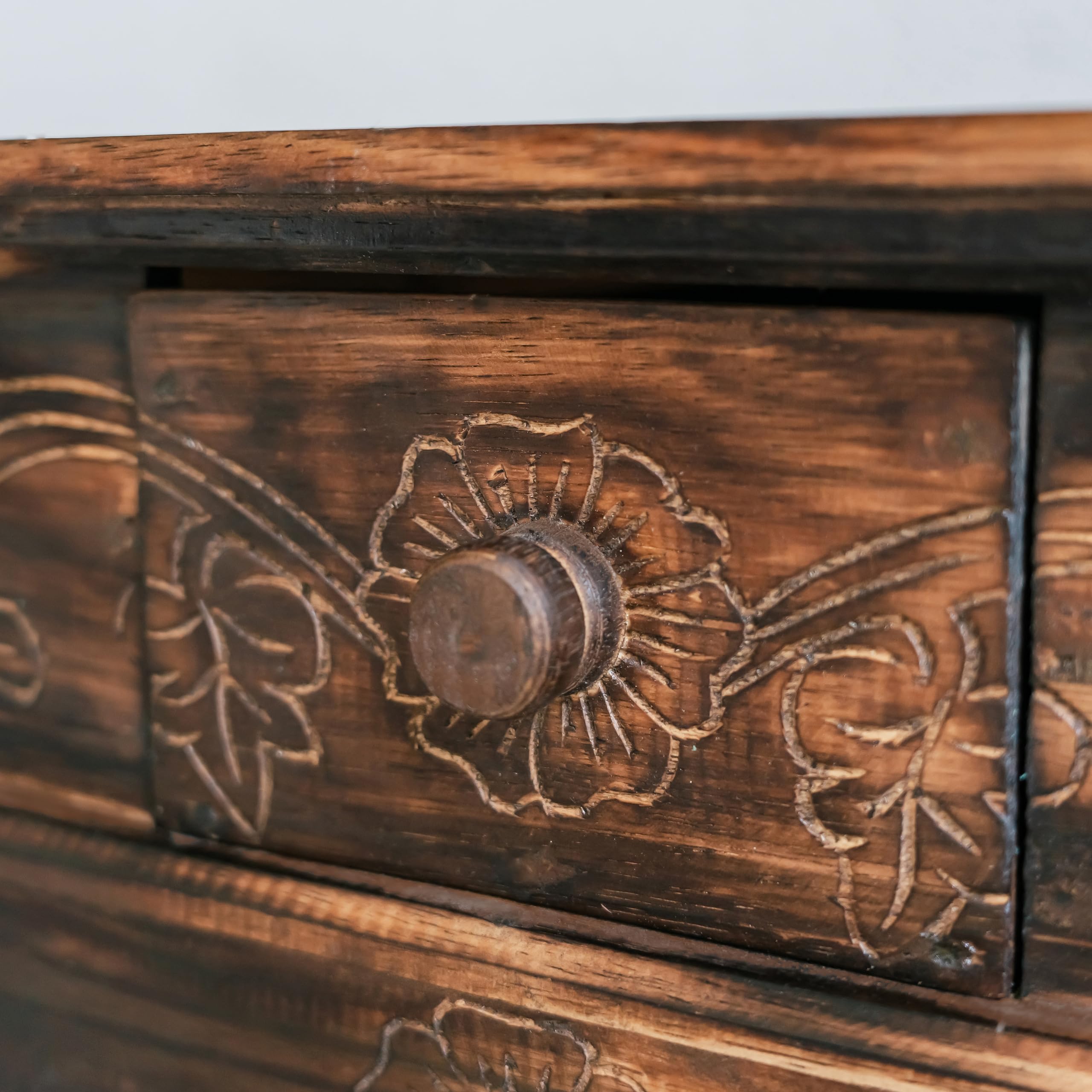 livasia Opiumtisch mit Schublade – 60x40x40cm – Handgeschnitzter Beistelltisch Holz aus Bali, Bringt asiatischen Charme als Holztisch in Dein Zuhause (Braun)