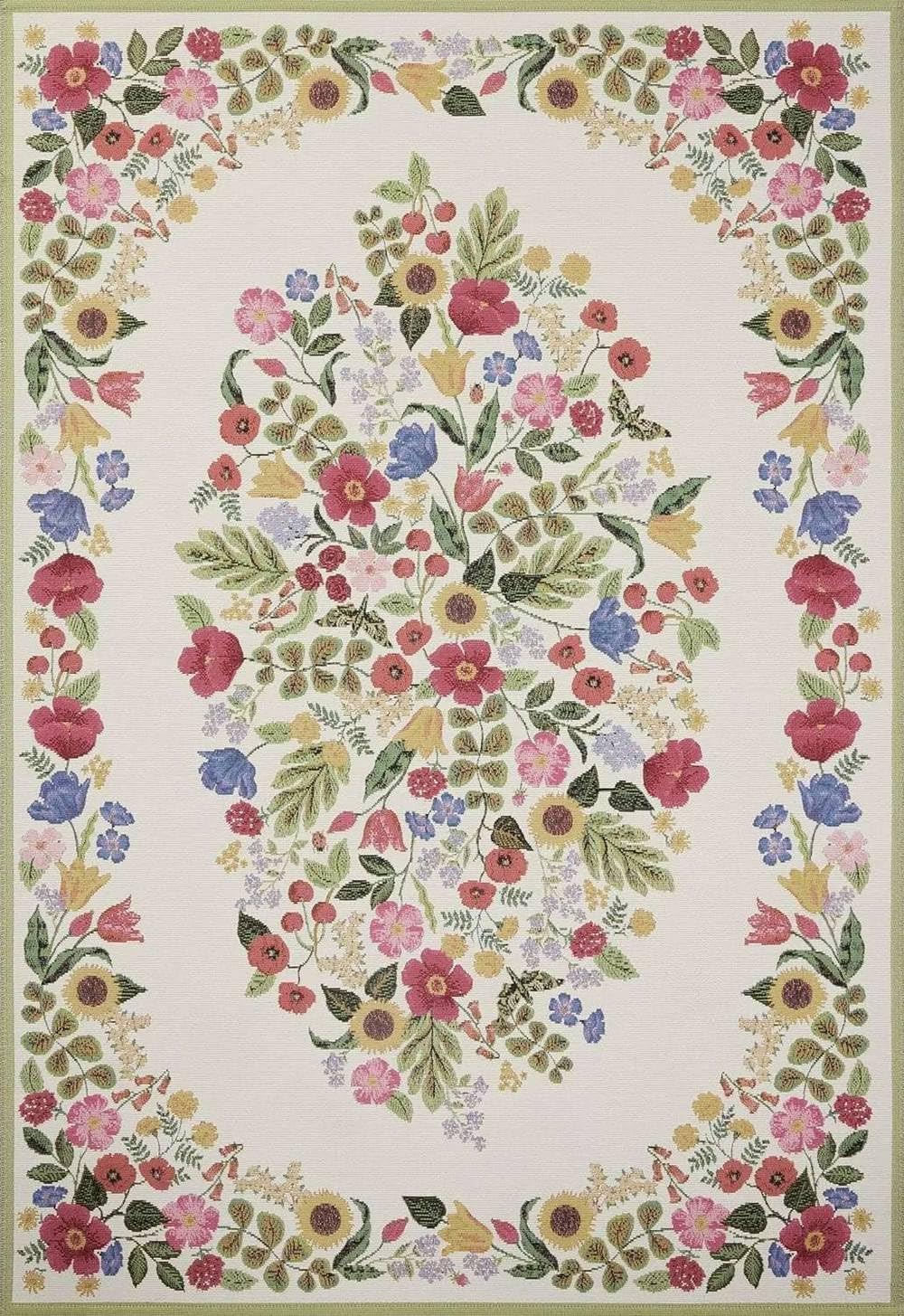 Tapis moelleux floral sous la table basse du salon ou la chambre à coucher