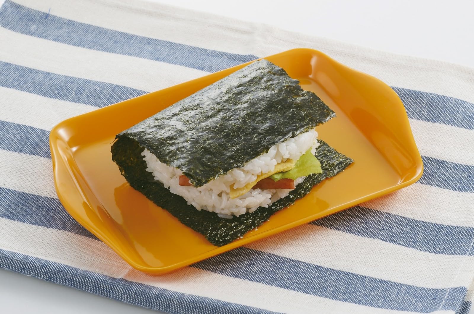 Amazon.com: Akebono Sangyo WE-960 Onigiri Rice Ball Mold with No