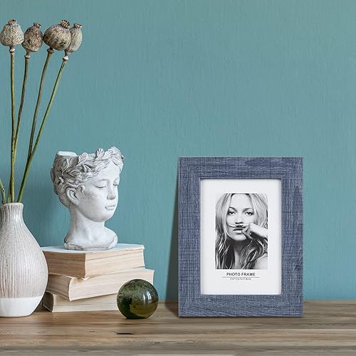 Miniatura 3 de XUANLUO Paquete de 4 portarretratos rústicos de 5 x 7 pulgadas con grano de madera azul envejecido, imágenes de 4 x 6 pulgadas con paspartú o 5 x 7