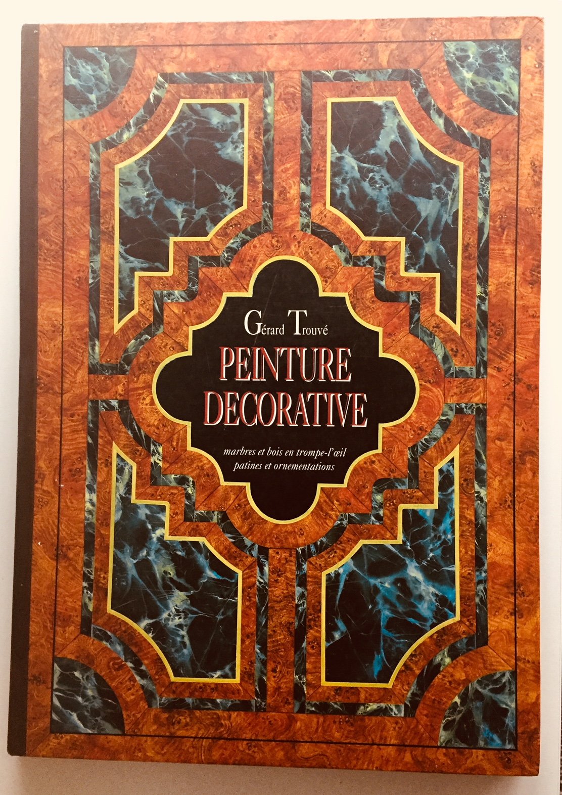 Peinture décorative : Gérard Trouve : marbres et bois en trompe-l'oeil, patines et ornementations