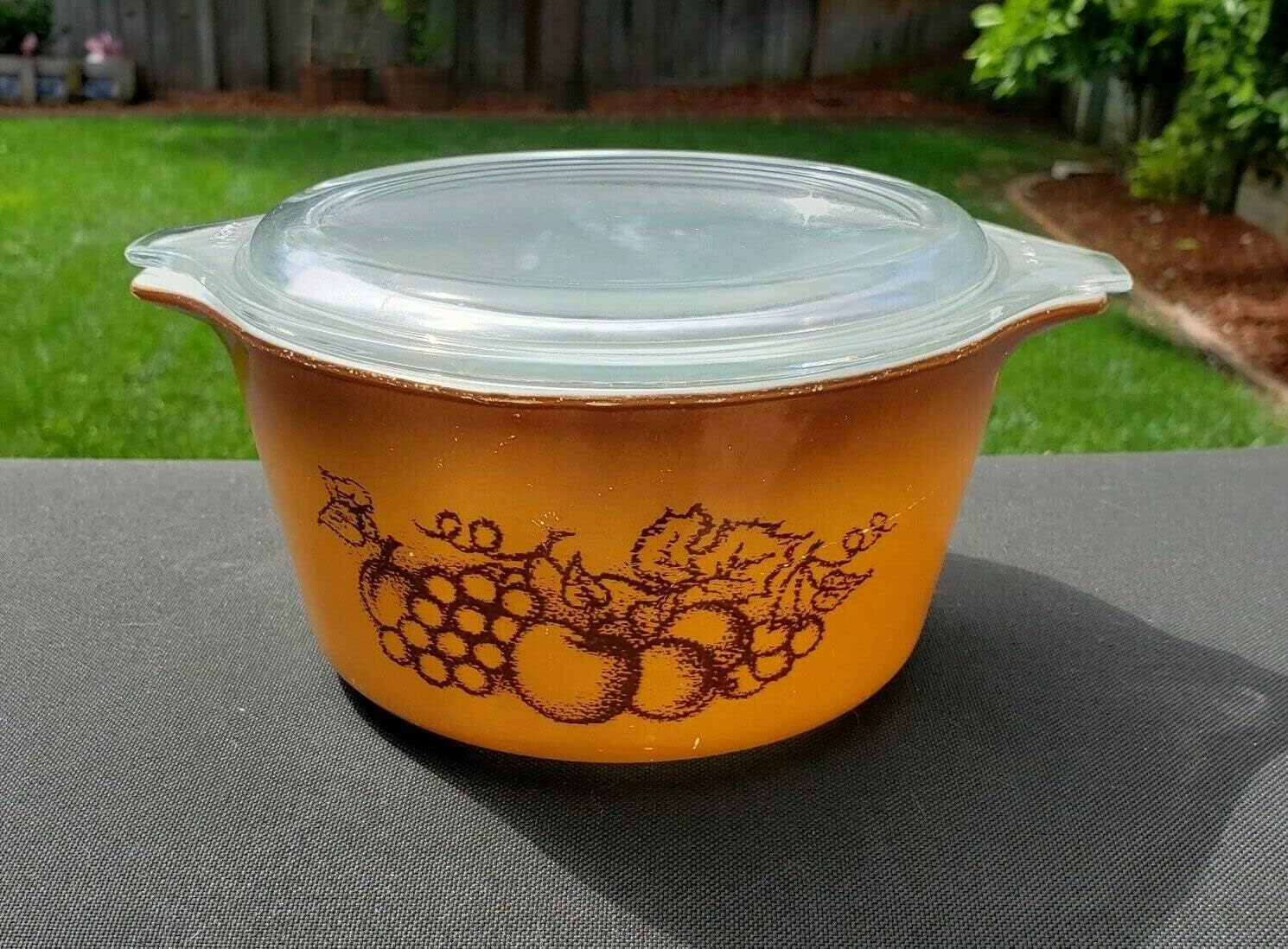 Old Orchard Brown 1 Quart Covered Casserole Baking Dish w