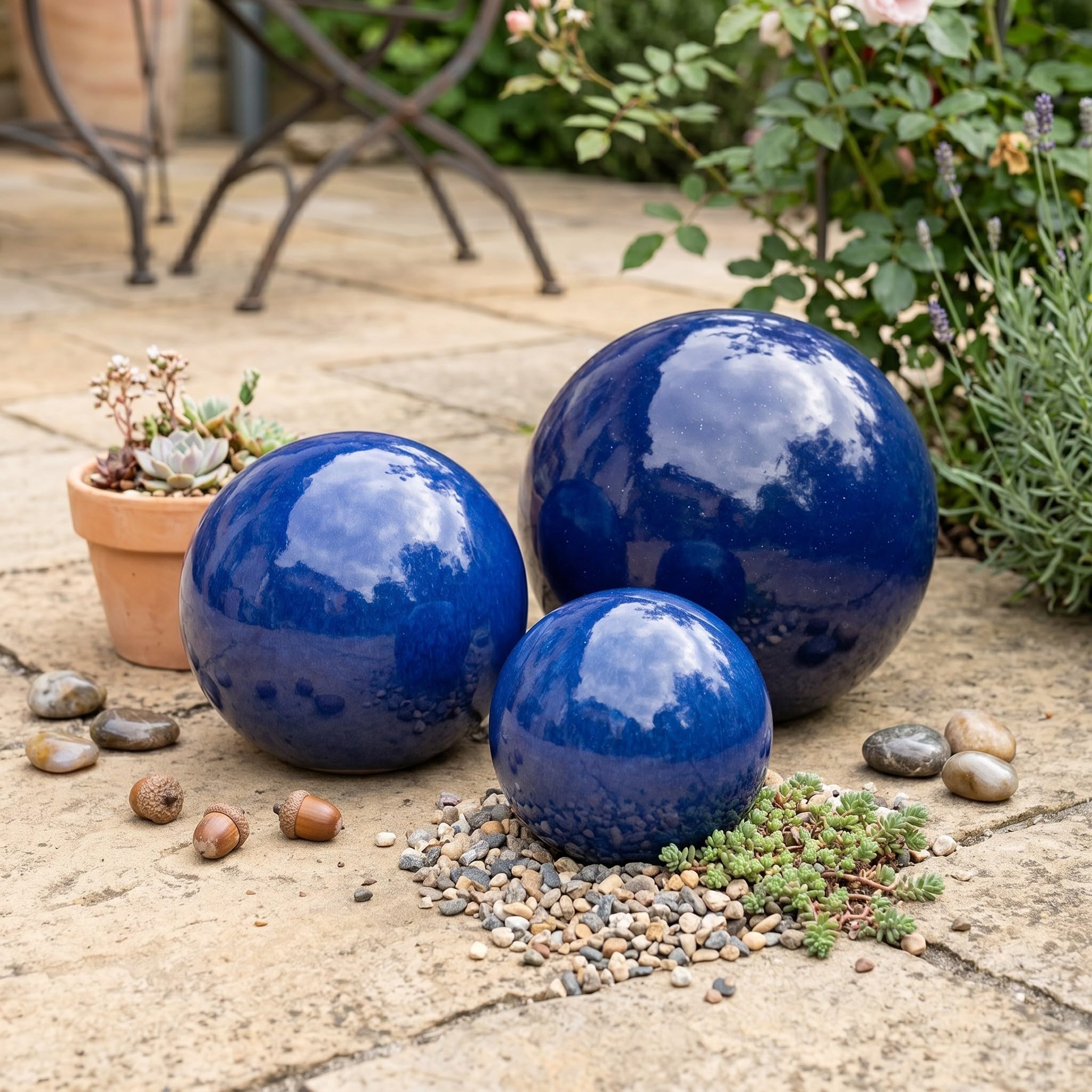 teramico Boule décorative de Jardin émaillée – Bleu, Vert, Anthracite, Turquoise, céladon – Très Haute qualité résistante au Gel et aux intempéries - en grès (28 cm, Bleu)