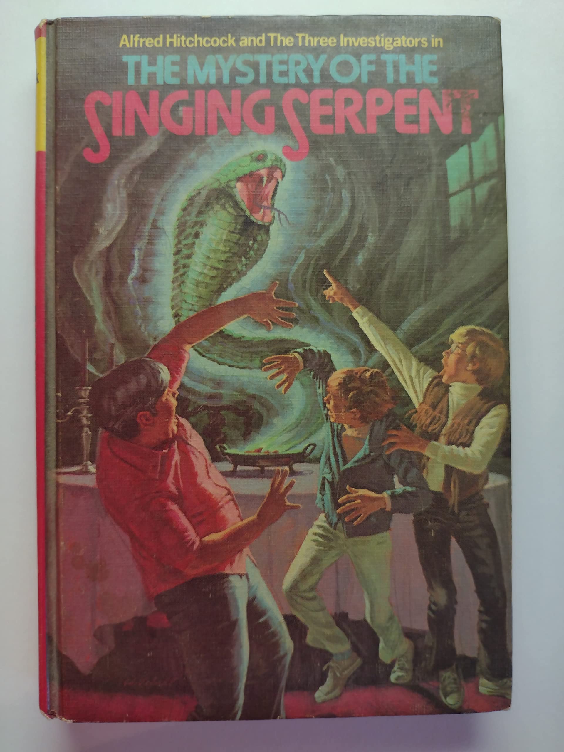 Buy The Mystery of the Singing Serpent (Alfred Hitchcock and the Three Investigators, Bk 17) — BookShops.in