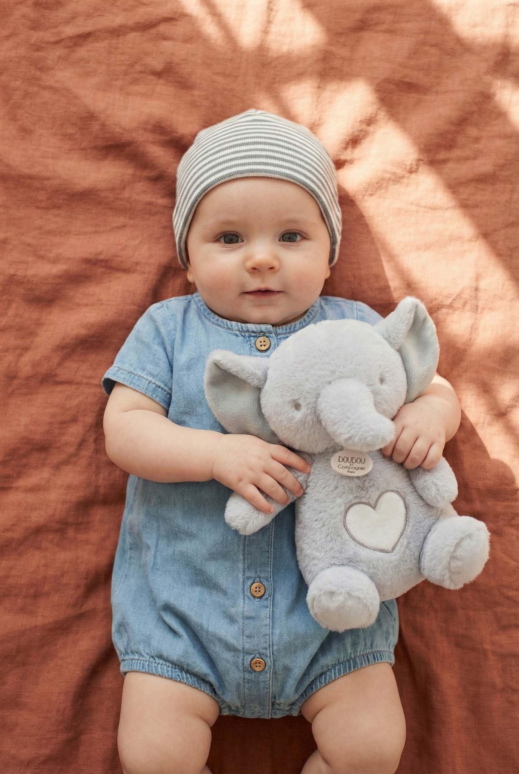 Doudou et Compagnie - Atmungsaktives Plüschtier Elefant Atmen - 28 cm - Plüschtier mit Musik, beleuchtet mit Atmungsbewegung - Nachtlicht und weiße Geräusche - Geschenkidee zur Geburt - DC4683