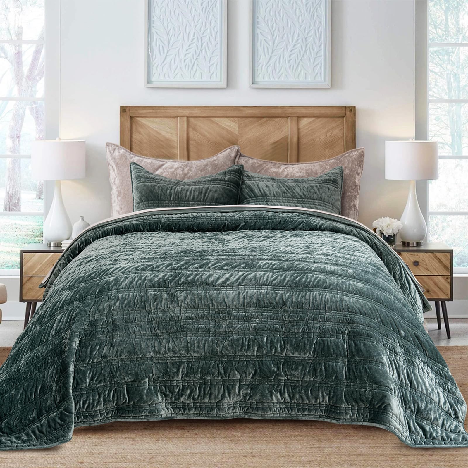 ( incomplete)EVERGRACE Luxury Ruched Velvet Quilt King Size, Ultra Soft Bedspread Coverlet Set, Lightweight Velvet Comforter, Quilted Bedding Cover with 2 Matching Shams for All Season, Dark Green