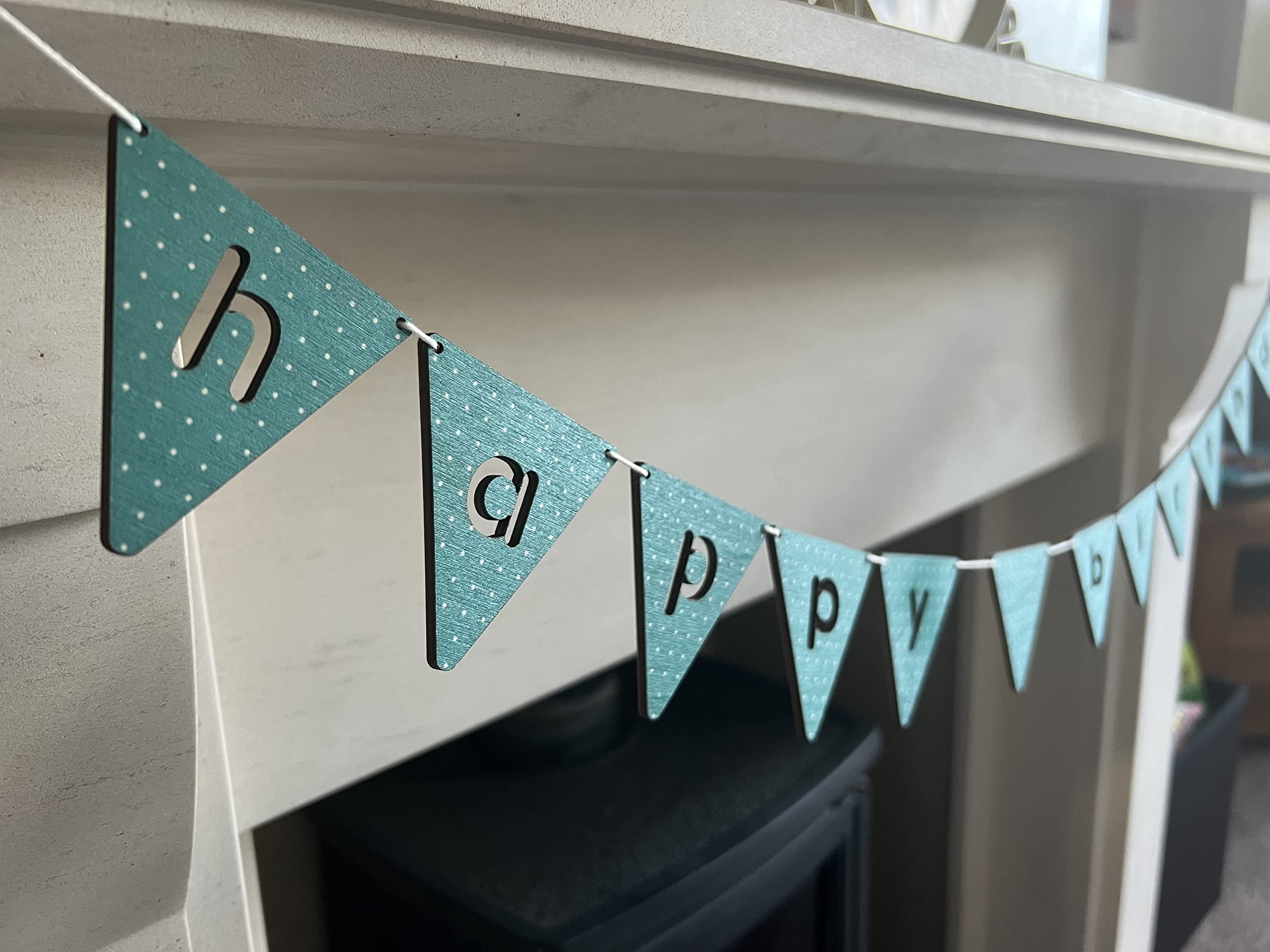 stika.co Banderines de Madera Personalizados de Feliz cumpleaños, decoración de Fiesta con impresión Divertida, decoración Duradera del hogar
