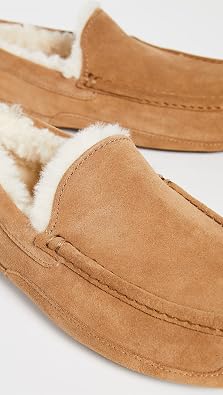 UGG Men's Ascot Slipper
