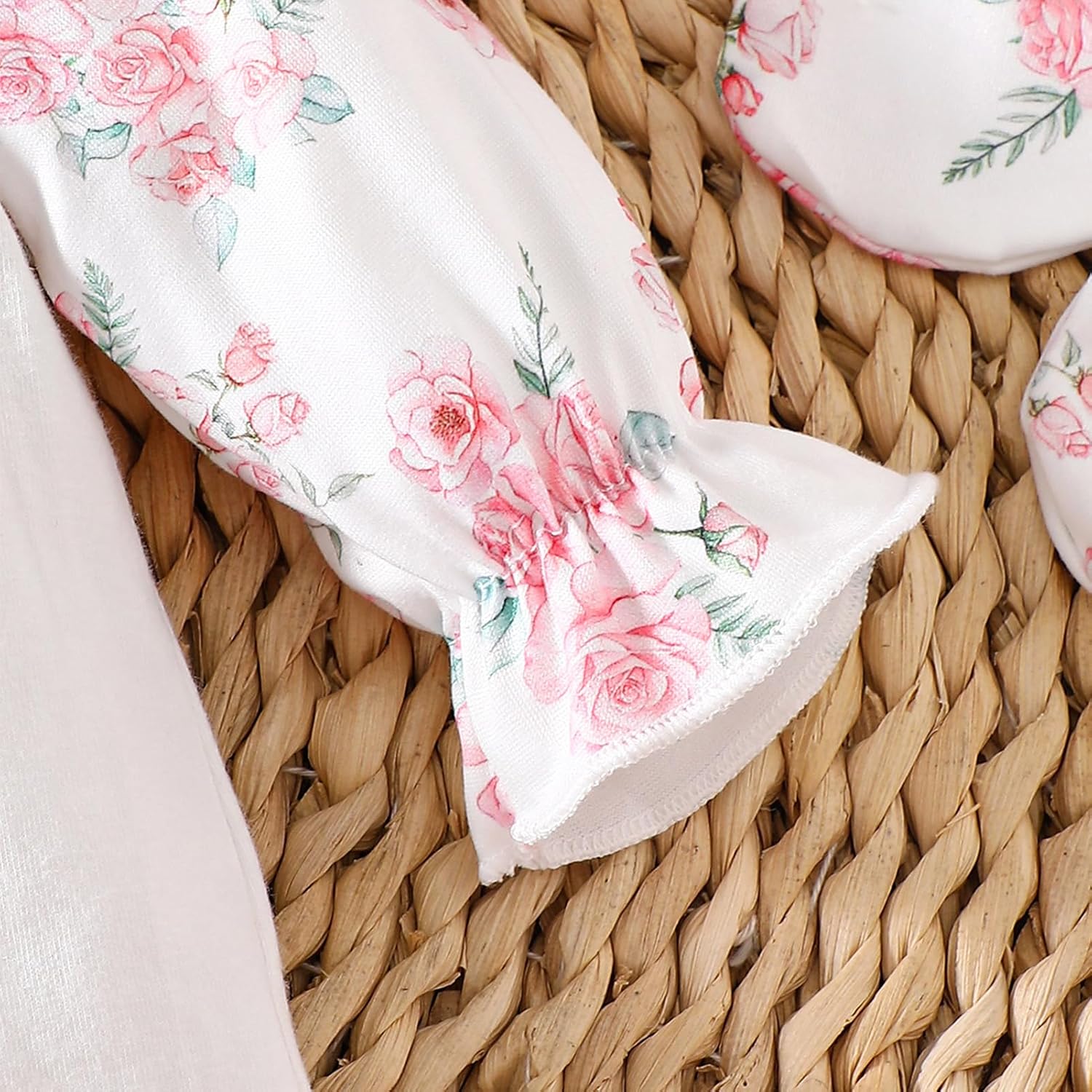 Newborn Baby Girl Outfits Infant Romper Coming Home Ruffled Jumpsuit with Hat Mittens+Booties