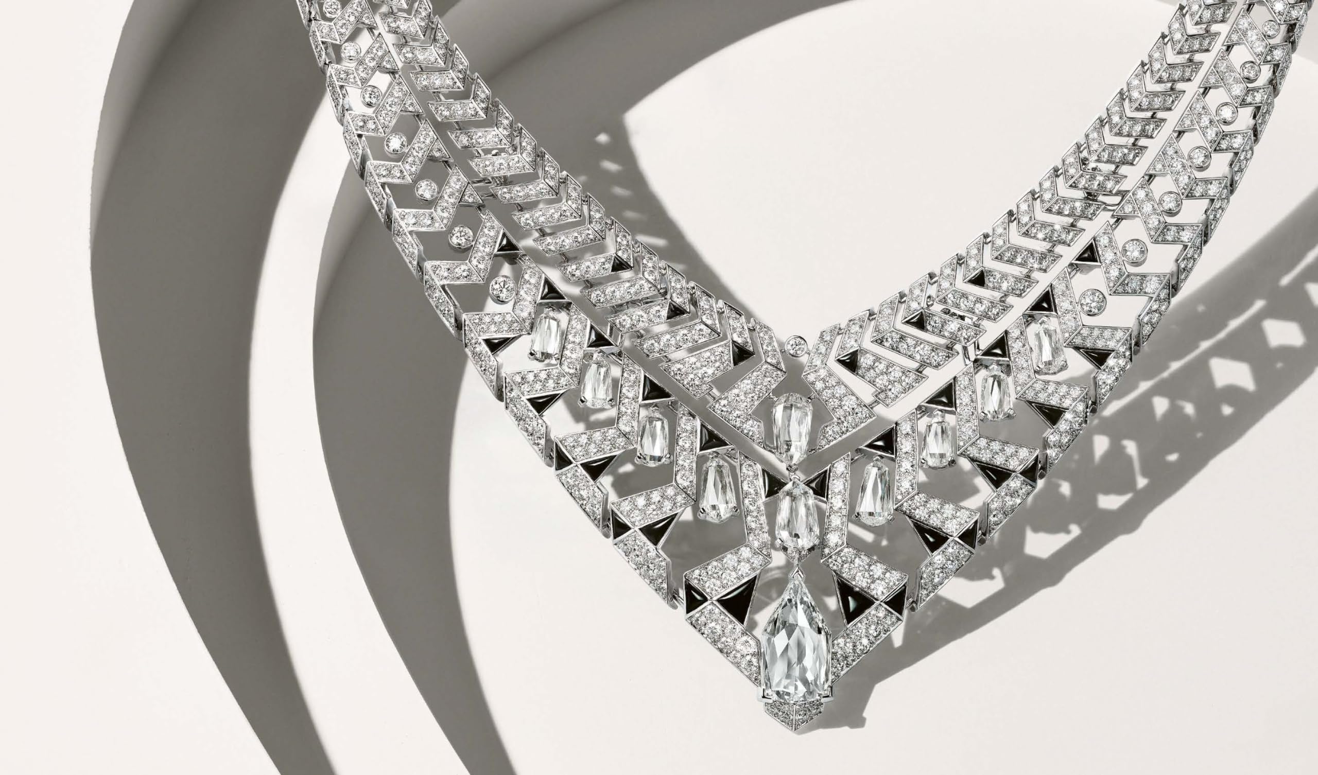 Cartier: Le Voyage Recommencé: High Jewelry and Precious Objects