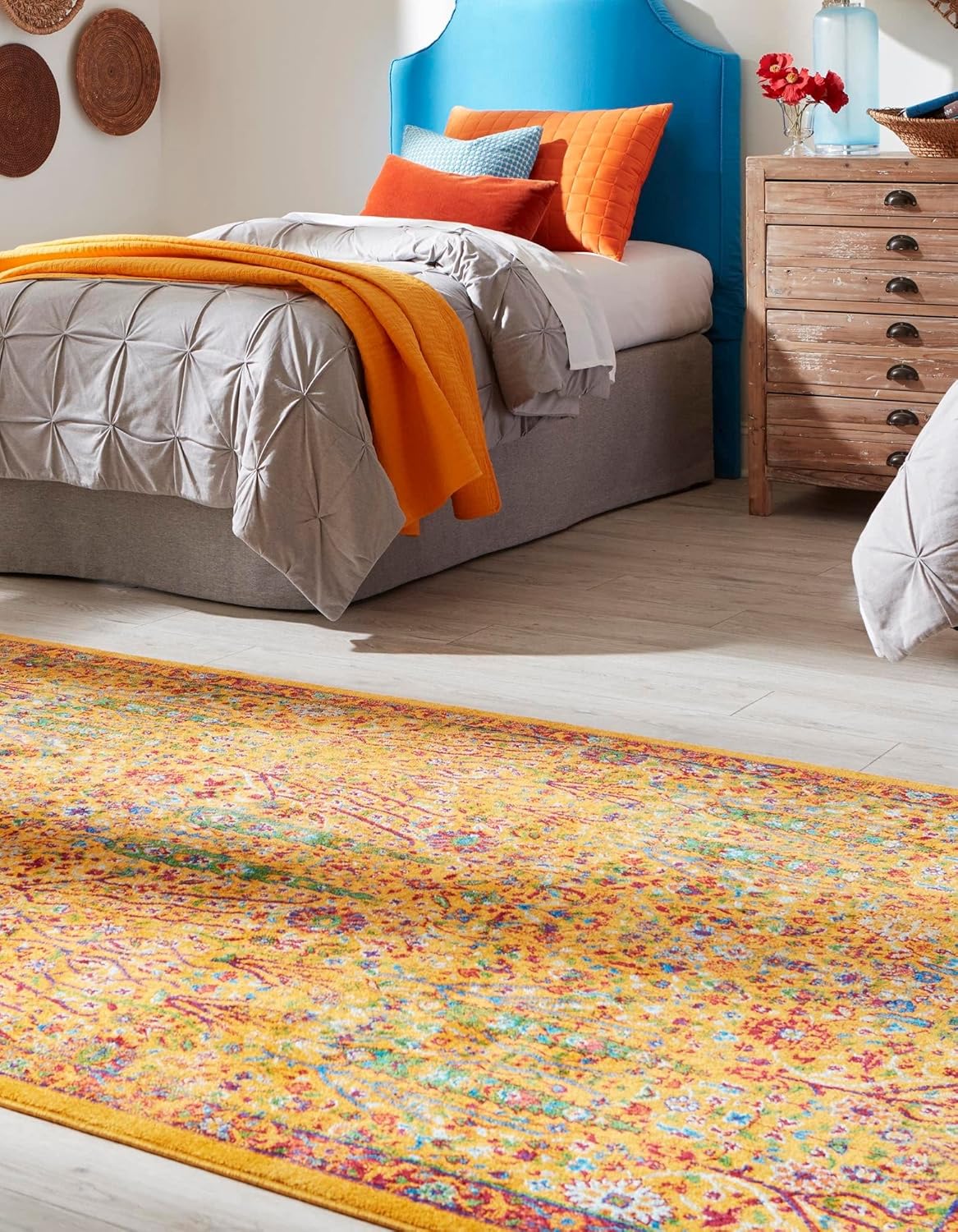 Rugs.com Calypso Collection Rug – 2' x 3' Yellow Medium Rug Perfect for Entryways, Kitchens, Breakfast Nooks, Accent Pieces