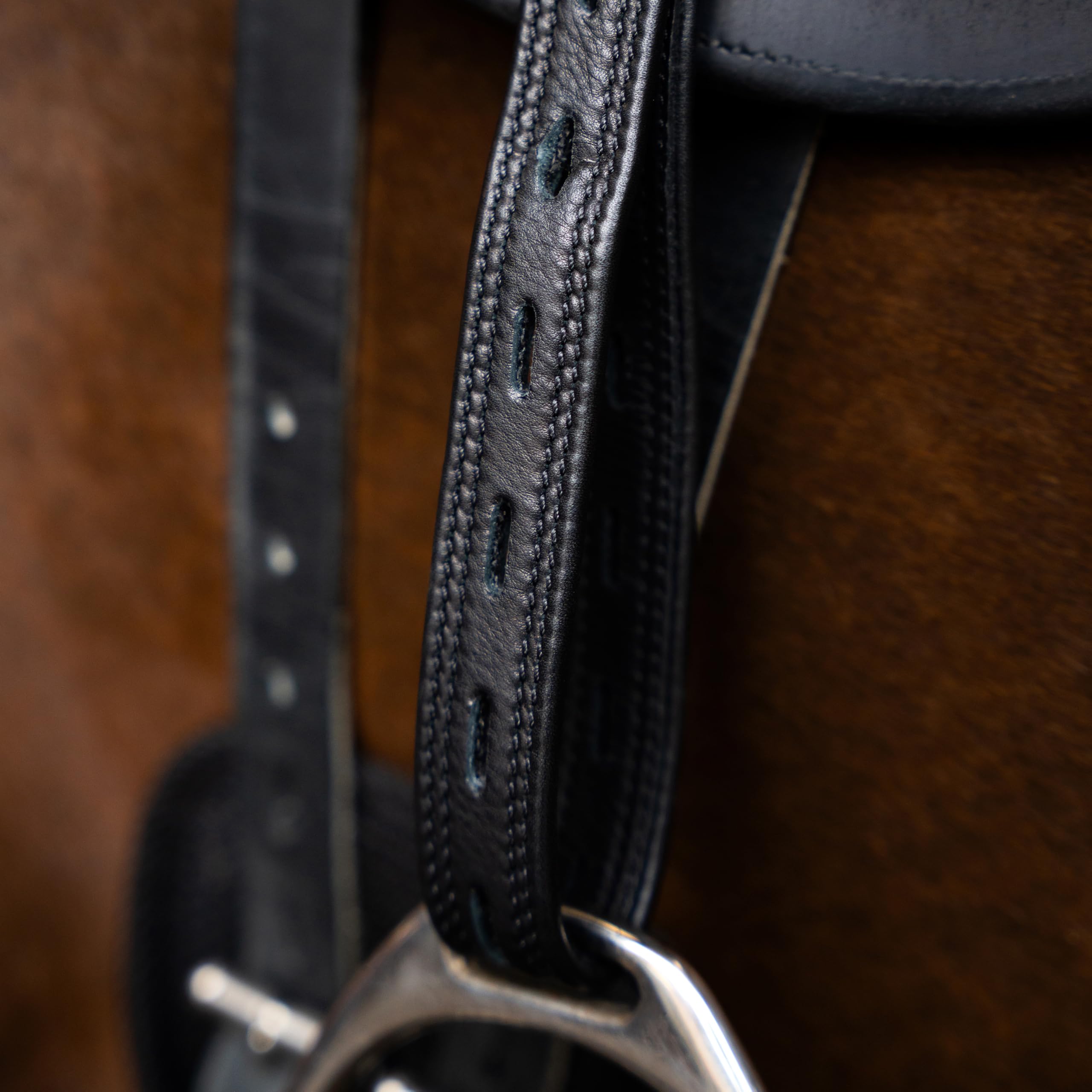Imperial Riding Steigbügelriemen IRH Monoleaf mit Nylonkern, Leder-Steigbügelriemen für Monoblatt-Sättel, Schwarz, 60cm