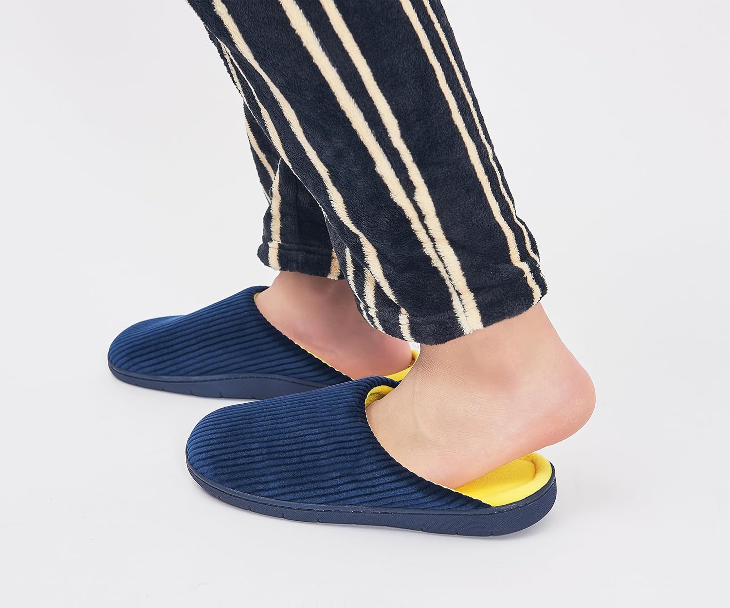 Mens House Slippers with Arch Support, Comfy Two-Tone Memory Foam Slippers Non-Slip Indoor Outdoor, Warm Cozy Home Slippers for Winter - Image 2