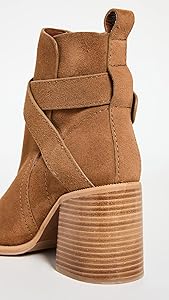【関税込み】See by Chloe ブラック Lyna ブーツ See by Chloéのブラック Lyna ブーツがセール中