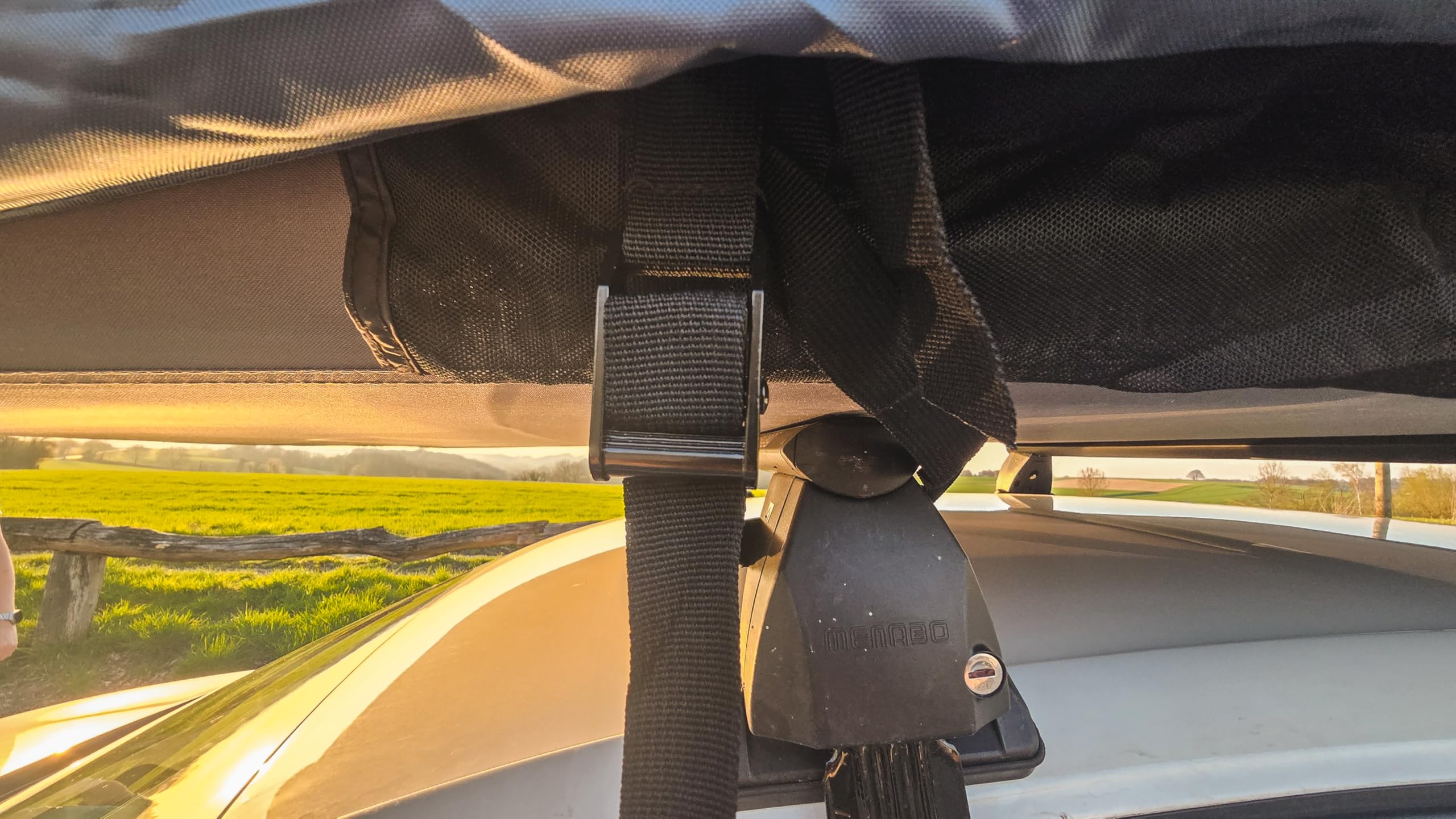 Play.Do! aufblasbares Dachzelt Shell Wing, Dachzelt für 2 Personen, 28 Kg