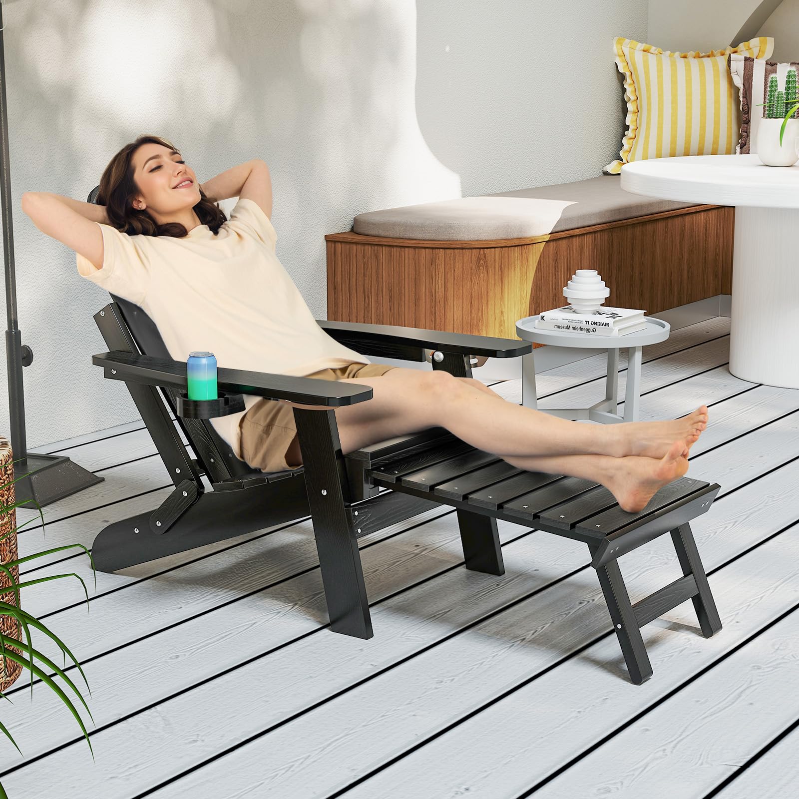 COSTWAY Klappbarer Adirondack Stuhl mit Fußstütze & Verstellbarer Rückenlehne, wetterfester Adirondack Chair aus Kunststoff, Gartensessel mit Getränkehalter für Garten, Terrasse, 180 kg Tragfähigkeit