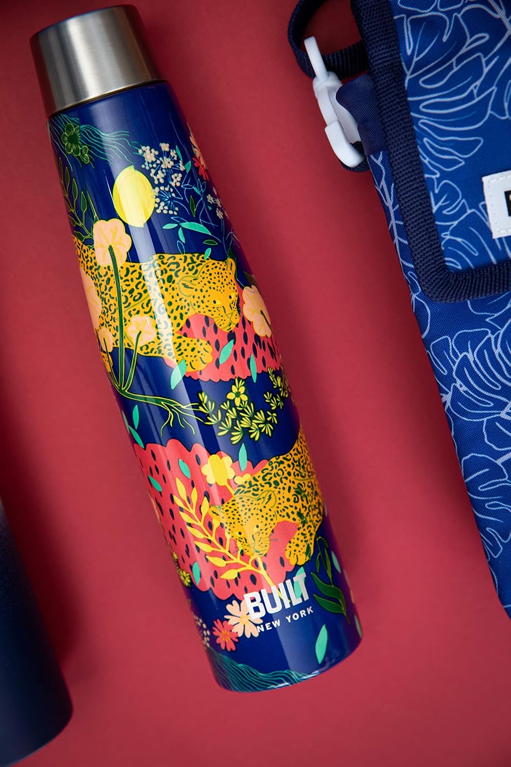 BUILT Apex Insulated Water Bottle w/Leakproof Perfect Seal Lid, Sweatproof 100 percent Reusable BPA Free 18/10 Stainless Steel Flask, Abundance' Design, 540ml