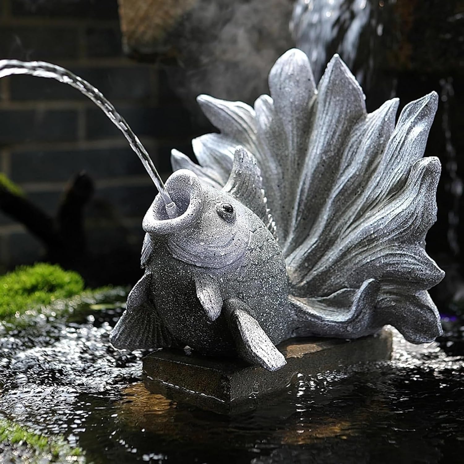 Goldfish Shape Pond Spitters for Small Ponds, Animal Pond Spitters, Animal Ponds Fountains, Garden Decor for Koi Pond, for Fish Tank and Water Gardens(Gray)