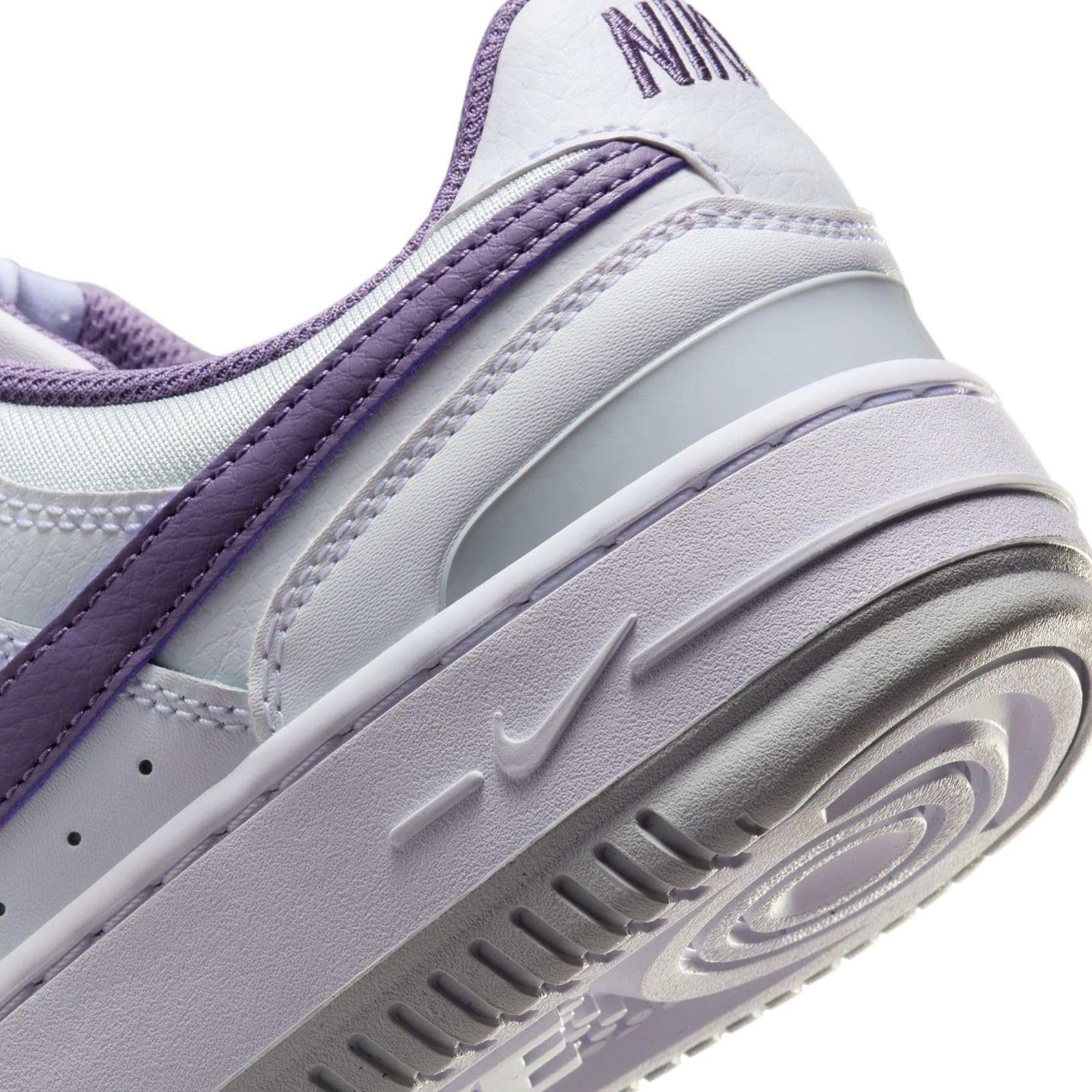 NIKE Women's Gamma Force Sneaker