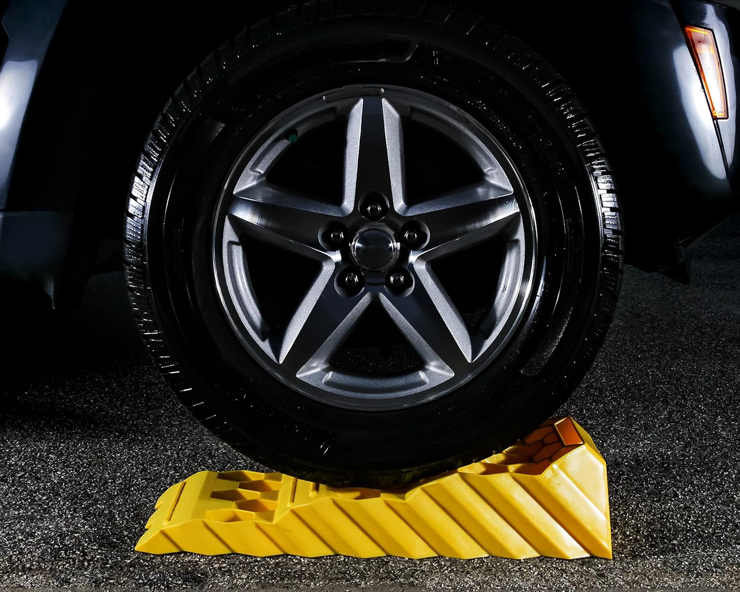 Camco Drive On Super Tri-Leveler - Raises Your RV Up to 5" - Works on Any Tire with Built in Handle - Features a Load Capacity of 10,000 lbs (21028) : Automotive
