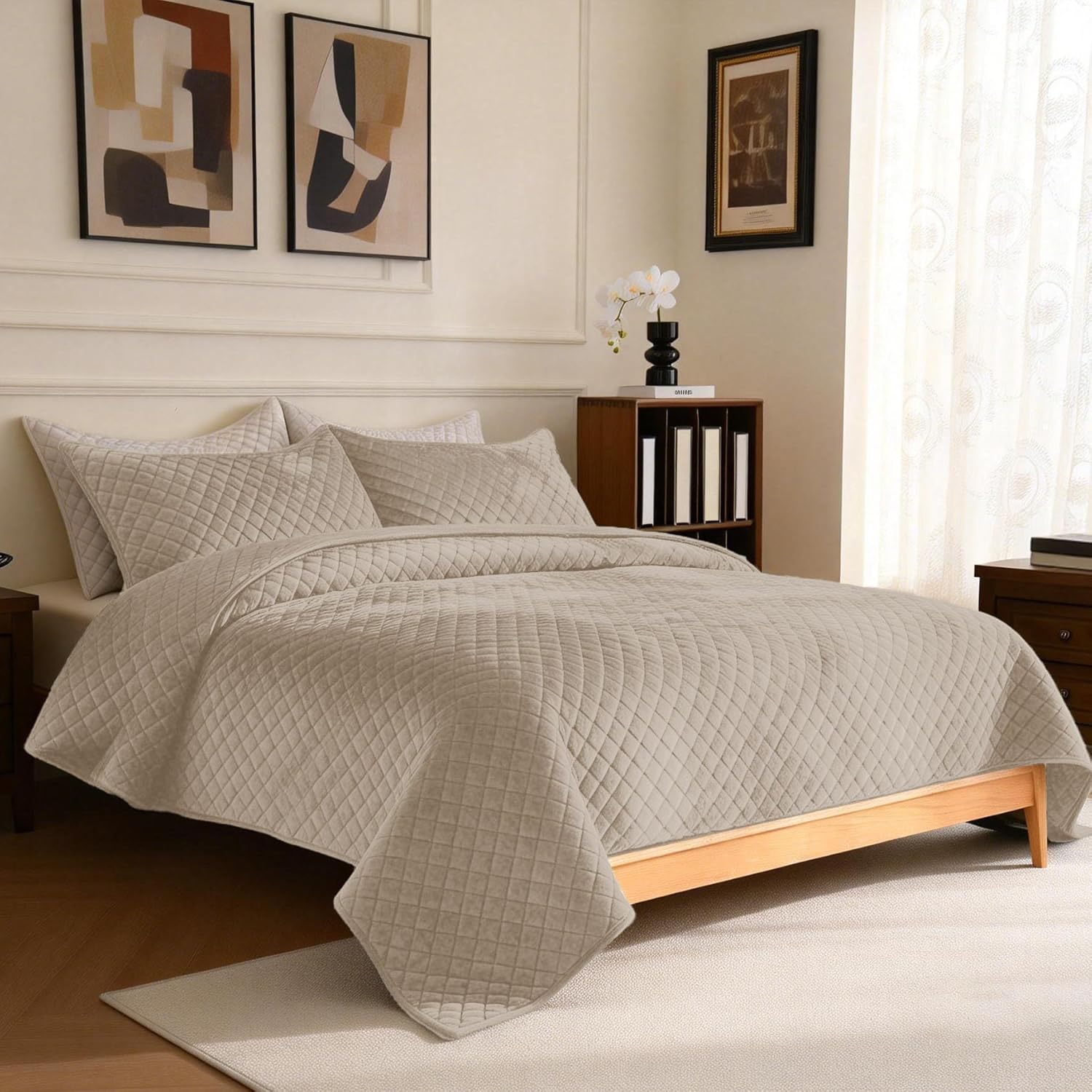 3-Piece Velvet Quilt Set King Size 98"x106" Comforter Quilted Bedspread Soft Bed Blanket Luxury Bedding with 2 Pillow Shams 20''x36'' for All-Season,Beige