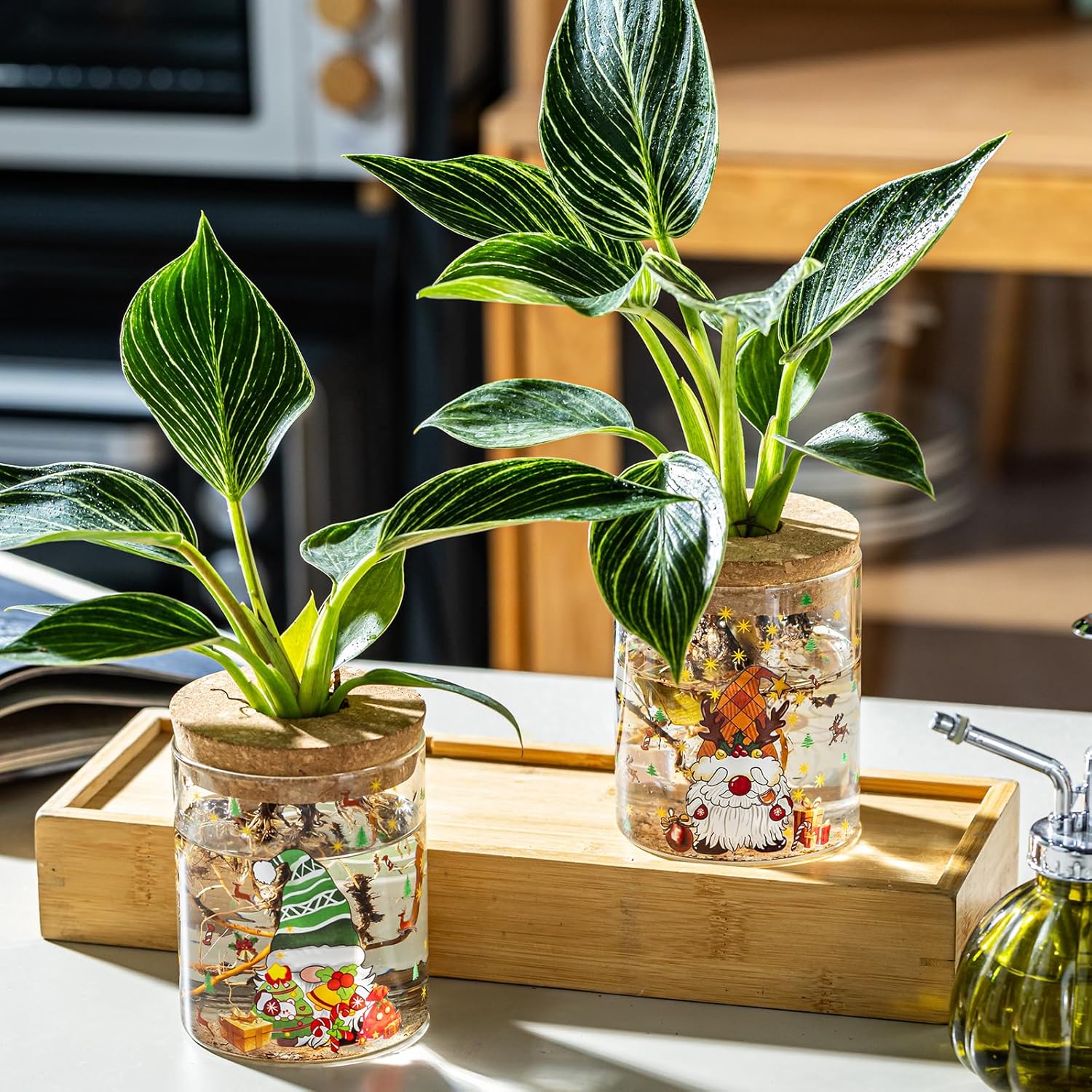Christmas Vases, 2 Sizes Propagation Jars with Christmas Decorations Patterns, Desktop Glass Hydroponic Planter for Plant Cuttings, for Plant Lovers (12)