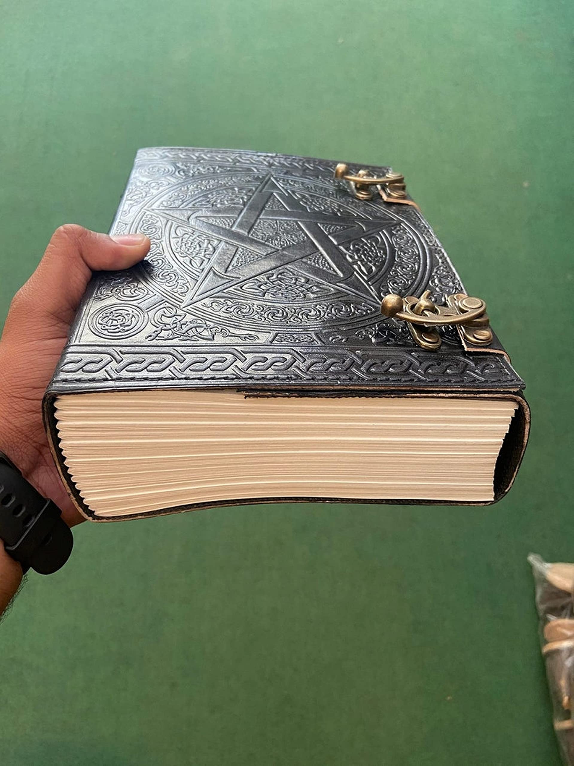 600 Seiten großes Pentagramm-Tagebuch | Leder-Tagebuch | geprägtes großes Pentagramm-Notizbuch | Leder-Notizbuch | handgefertigtes Leder-Tagebuch | Leder-Grimoire | Leder-Skizzenbuch 7 x 10