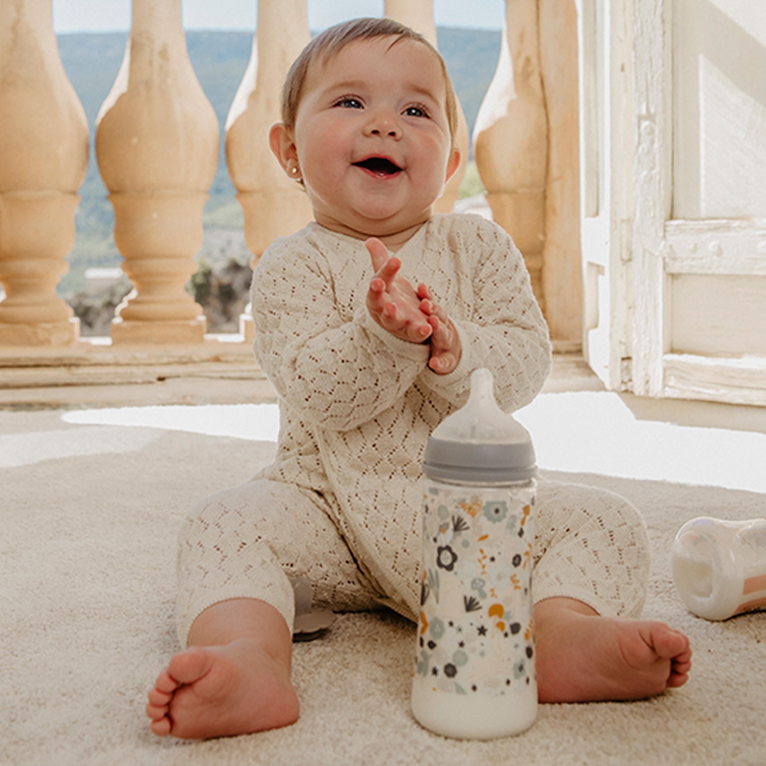 Suavinex, Confezione Biberon in Vetro da 240 ml. SX Pro Biberon simmetrica in silicone, Anti-colica, Biberon a flusso medio (M), Per bambini +3 mesi, Wonder Rosa, Beige