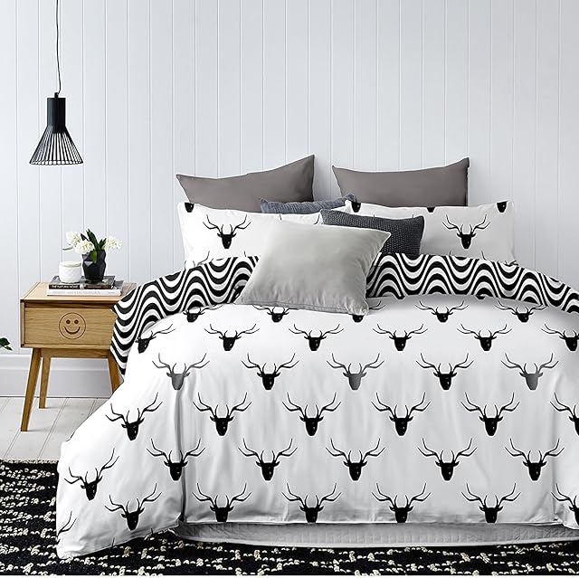 DecoKing Komplet pościeli 220x240 cm z 2 poszewkami na poduszki 63x63 czarny biały gemoetryczny wzór mikrofibrar Hypnosis Deerest