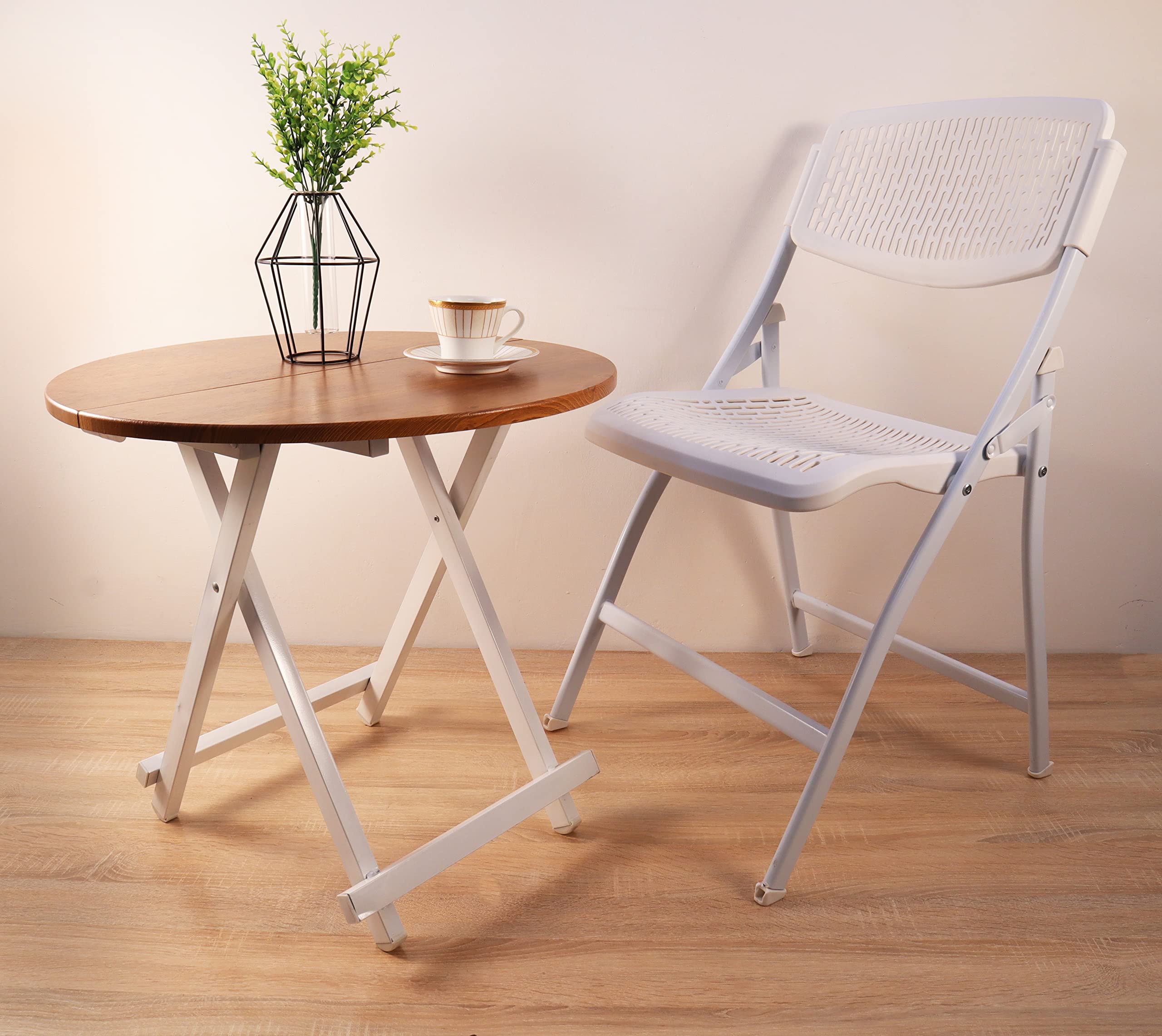 Oet European Standard Foldable Round Tea Table Set With Plastic