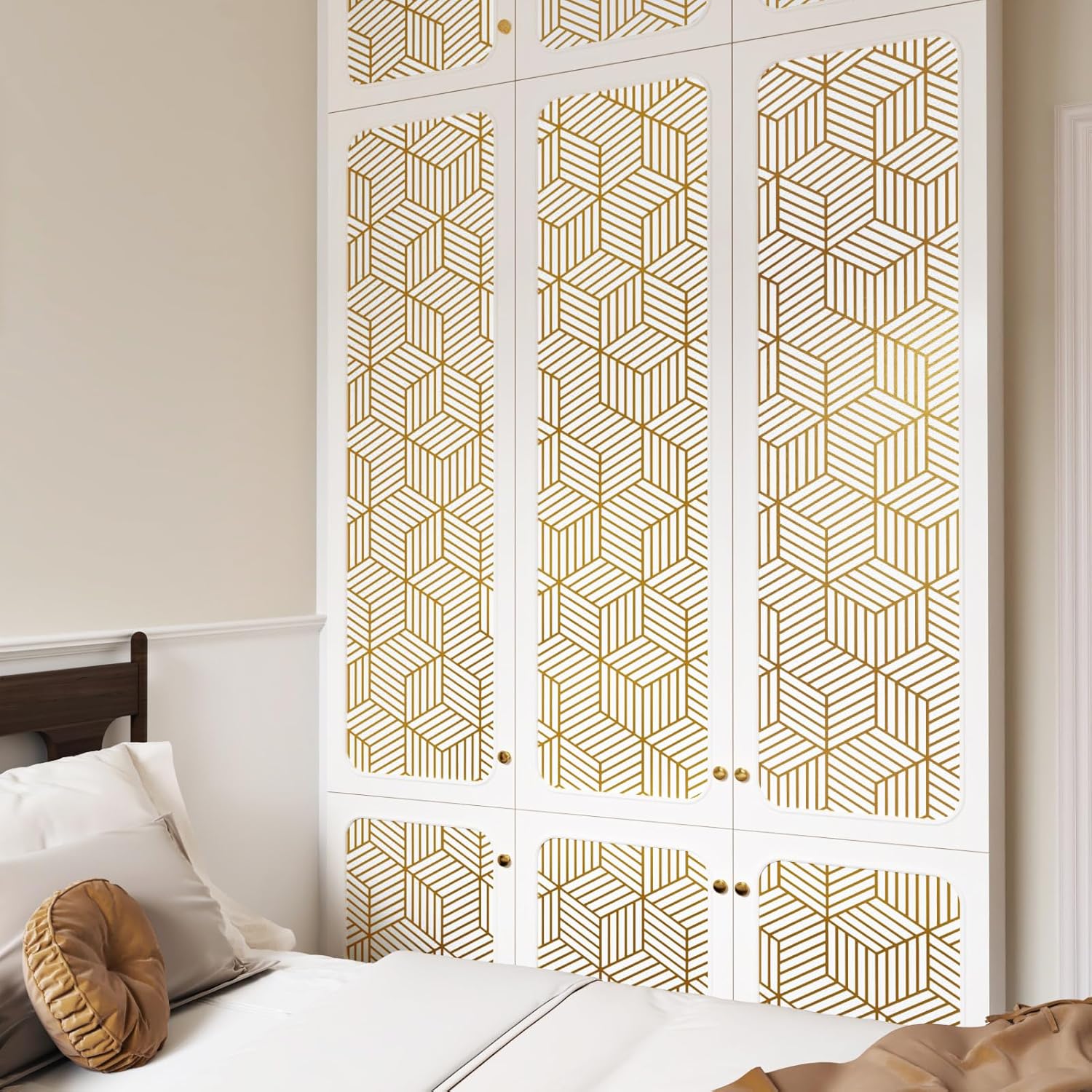 Modern Geometric Wallpaper Peel and Stick 17.7”×118” White and Gold Wallpaper for Bedroom Walls Srawers Self Adhesive Contact Paper Gold Hexagon Geometric Removable Wallpaper Art Decor Wall Paper