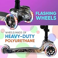 Vista 4 de Hurtle Patinete de 3 ruedas para niños, luces LED de ruedas, manubrio ajustable de inclinación para dirigir y asiento plegable, paseo sentado