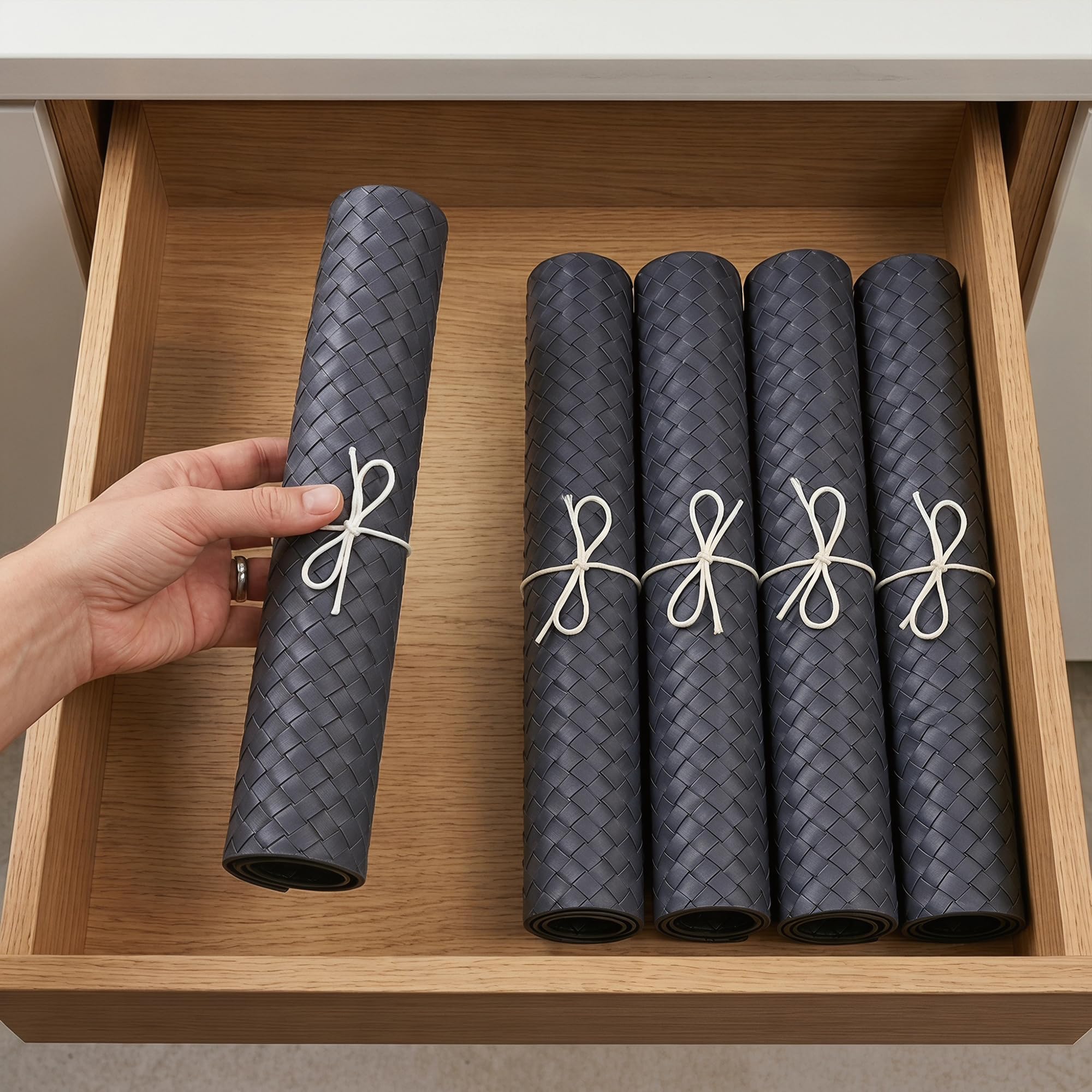 Set di 6 tovagliette in pelle per cucina, tavolo da pranzo, resistenti al calore, tovagliette lavabili 43,2 x 30,5 cm, grigio scuro