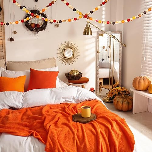 Miniatura 5 de Huwena 200 cuentas de madera de otoño para Acción de Gracias, cuentas de madera a cuadros de búfalo, pavo, calabaza, hoja de arce, cuentas de