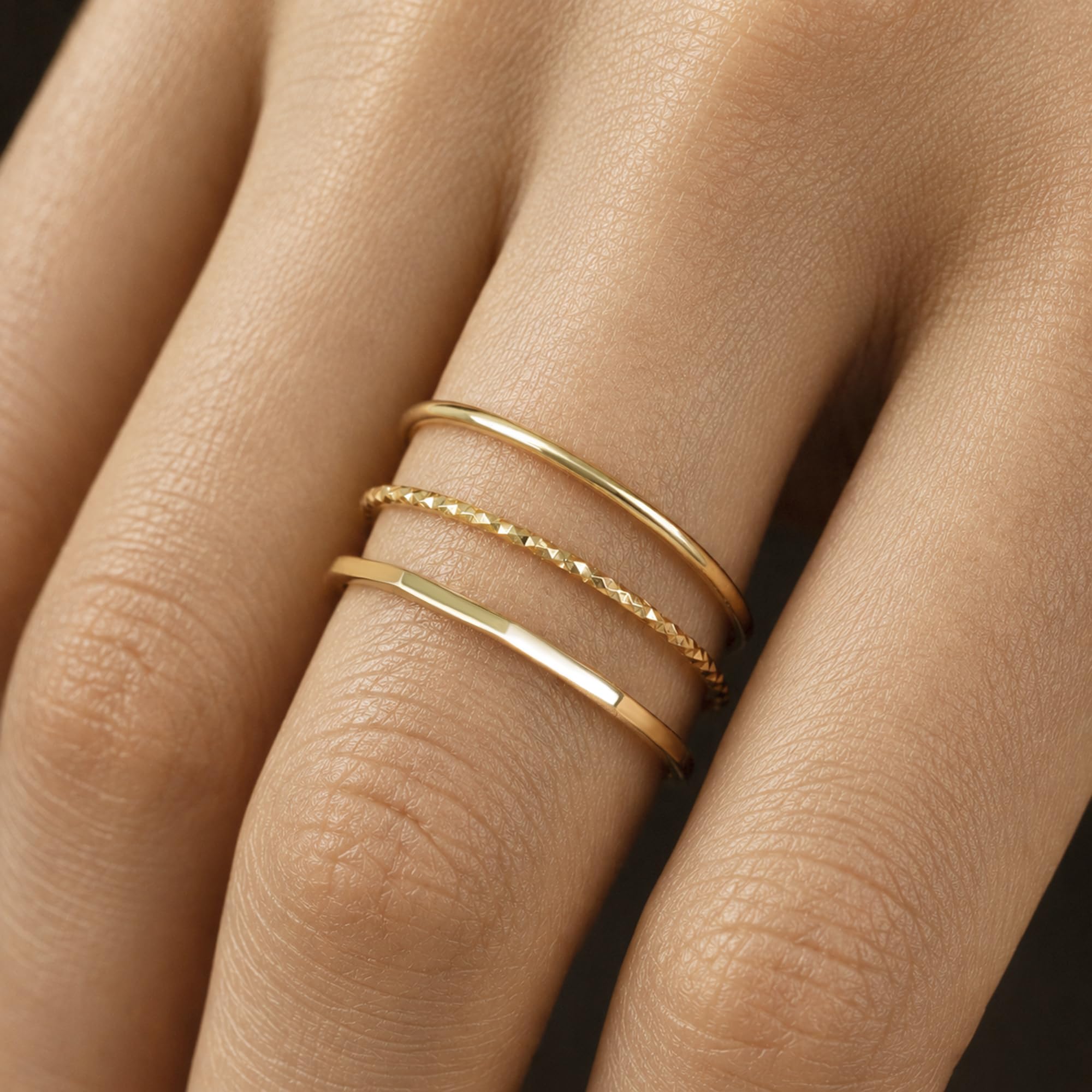 Amberta Anello Donna Oro Massiccio 9 Carati Italiano, Anello Sottile Oro Giallo 1 mm Impilabile, Fedina Minimalista Pollice Mignolo