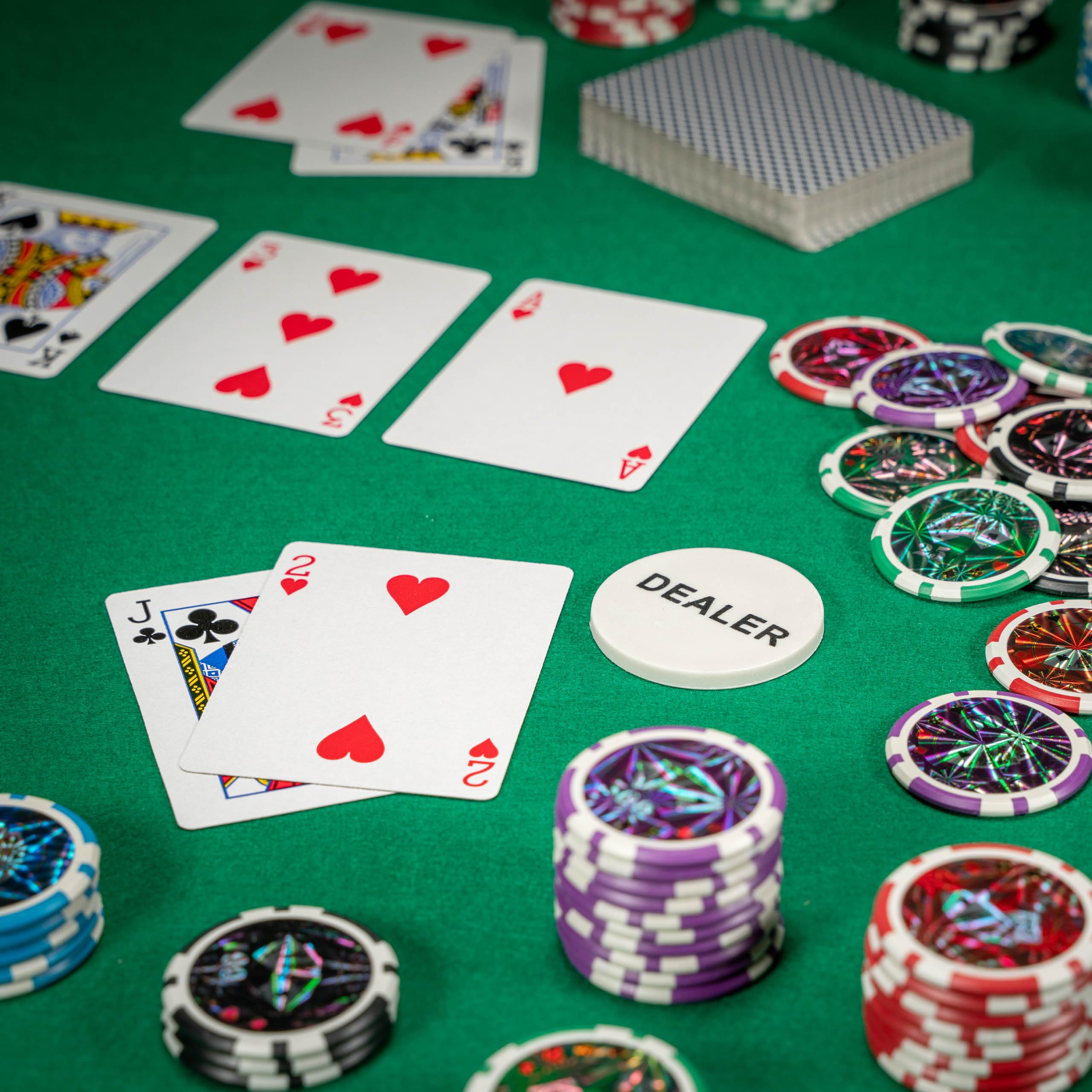 Nexos Trading Pokerkoffer mit 500 abgerundeten Ocean Champion Chips hochwertige Metallkern Jetons 12 g Pokerset mit viel Zubehör Black Jack Texas Holdem