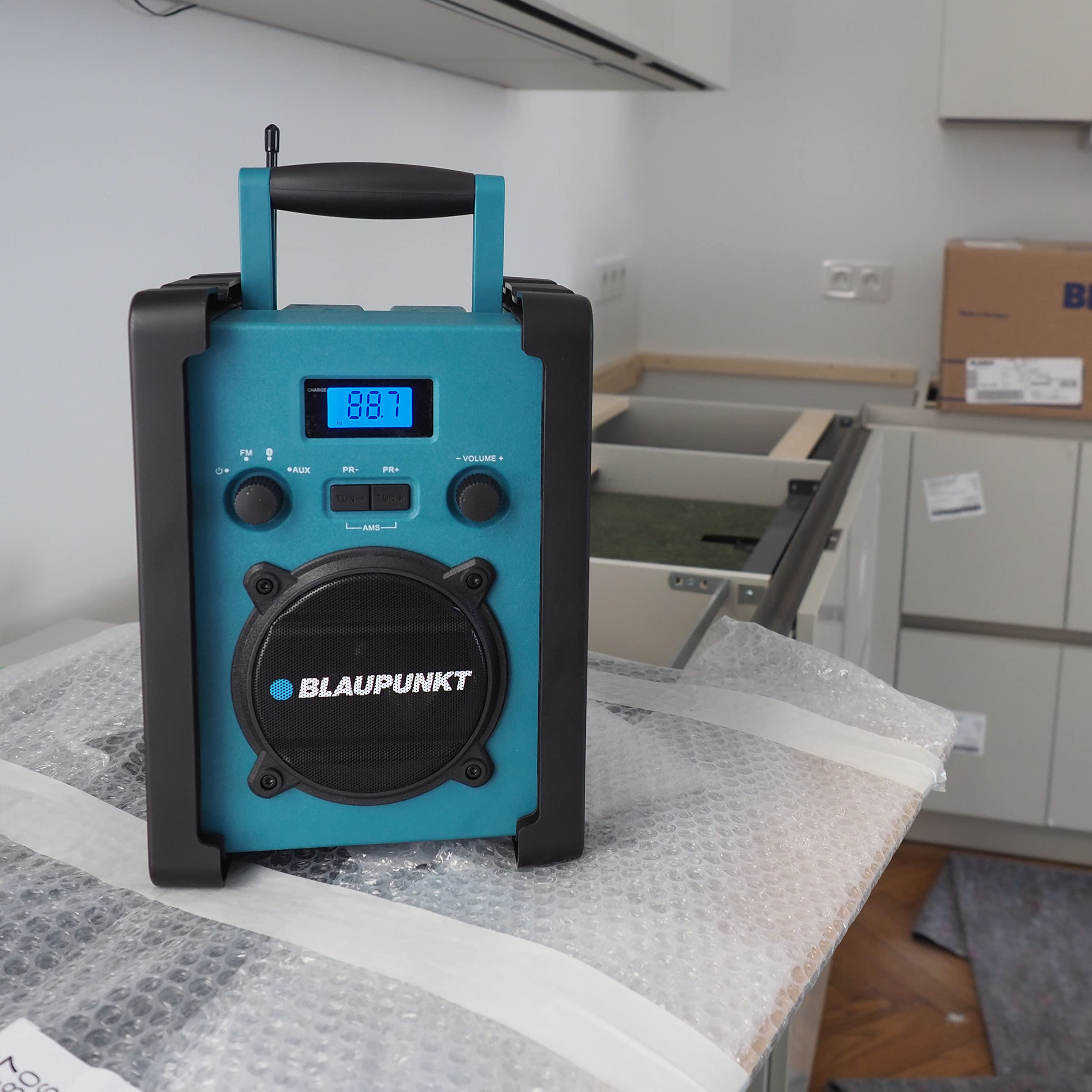 Blaupunkt BSR 20 Radio da Cantiere con Batteria, Bluetooth, Portatile, 5 W RMS, IPX5