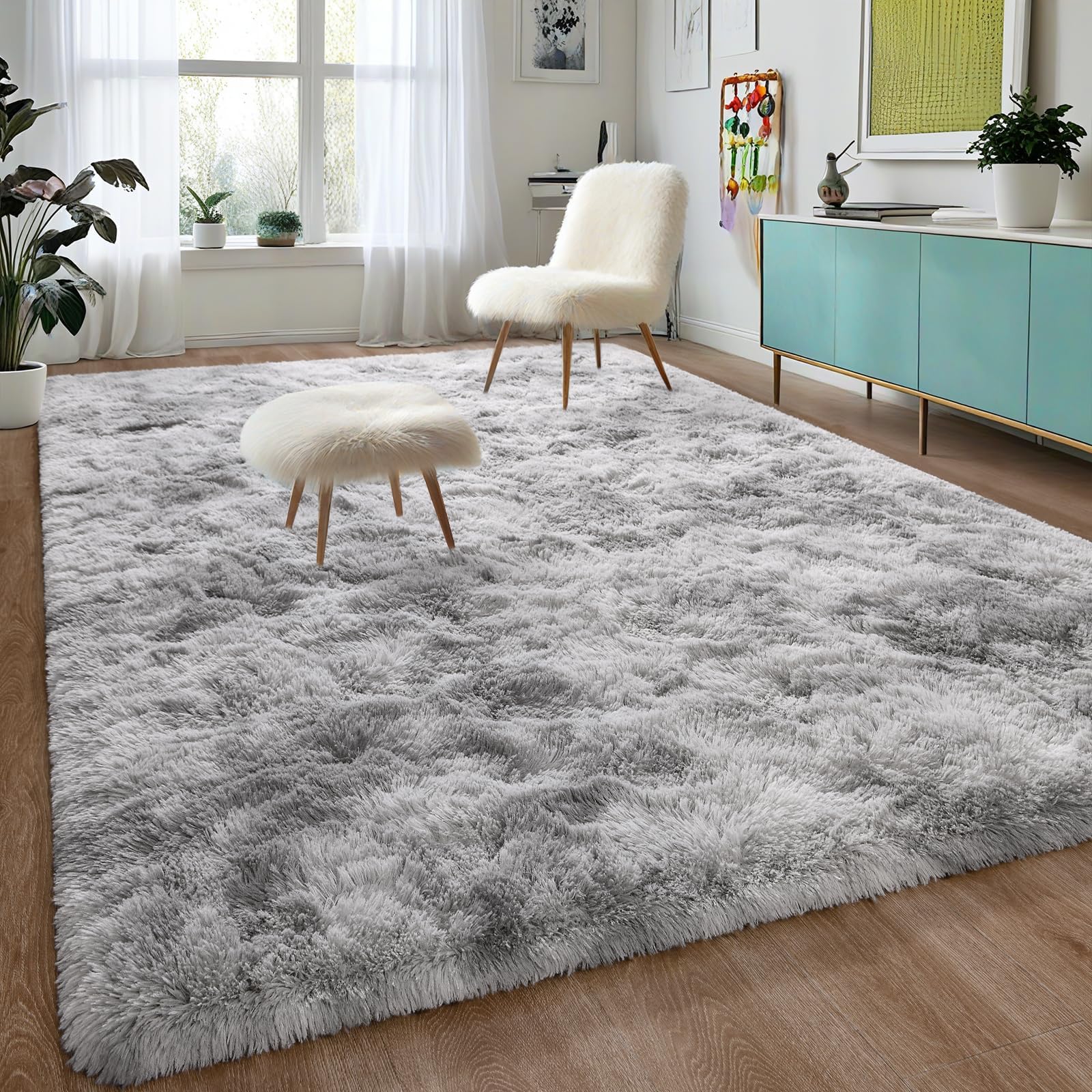 grey rug/carpet