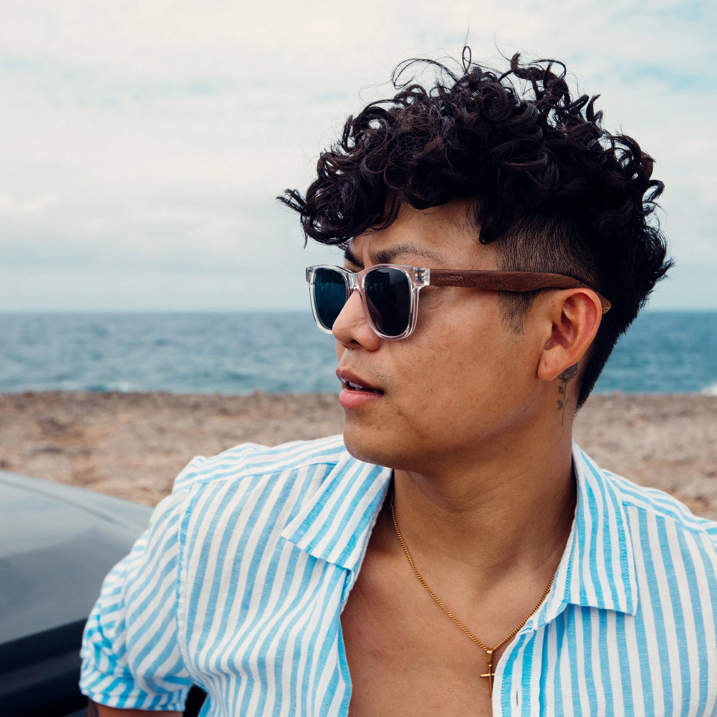 Sonnenbrille Damen & Herren Holz | Premium polarisiert Walnussholzbügel mit Acetatrahmen | geschwärzte Holzbrille UV400 Gläser | Damen & Herren Sonnenbrille UV Schutz