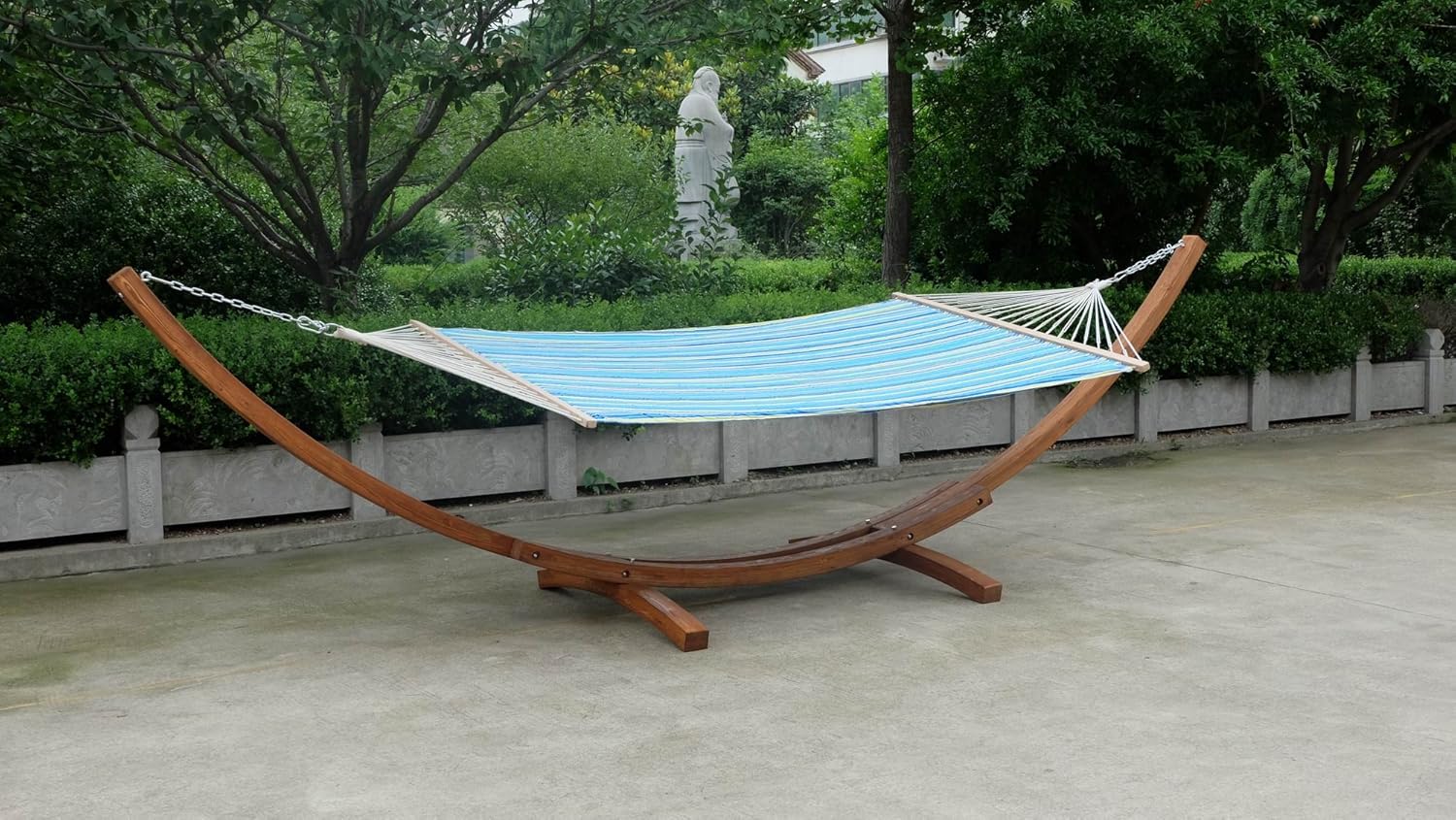 Arched Double Wide Wooden Hammock Swing Day Bed with Quilted Hammock
