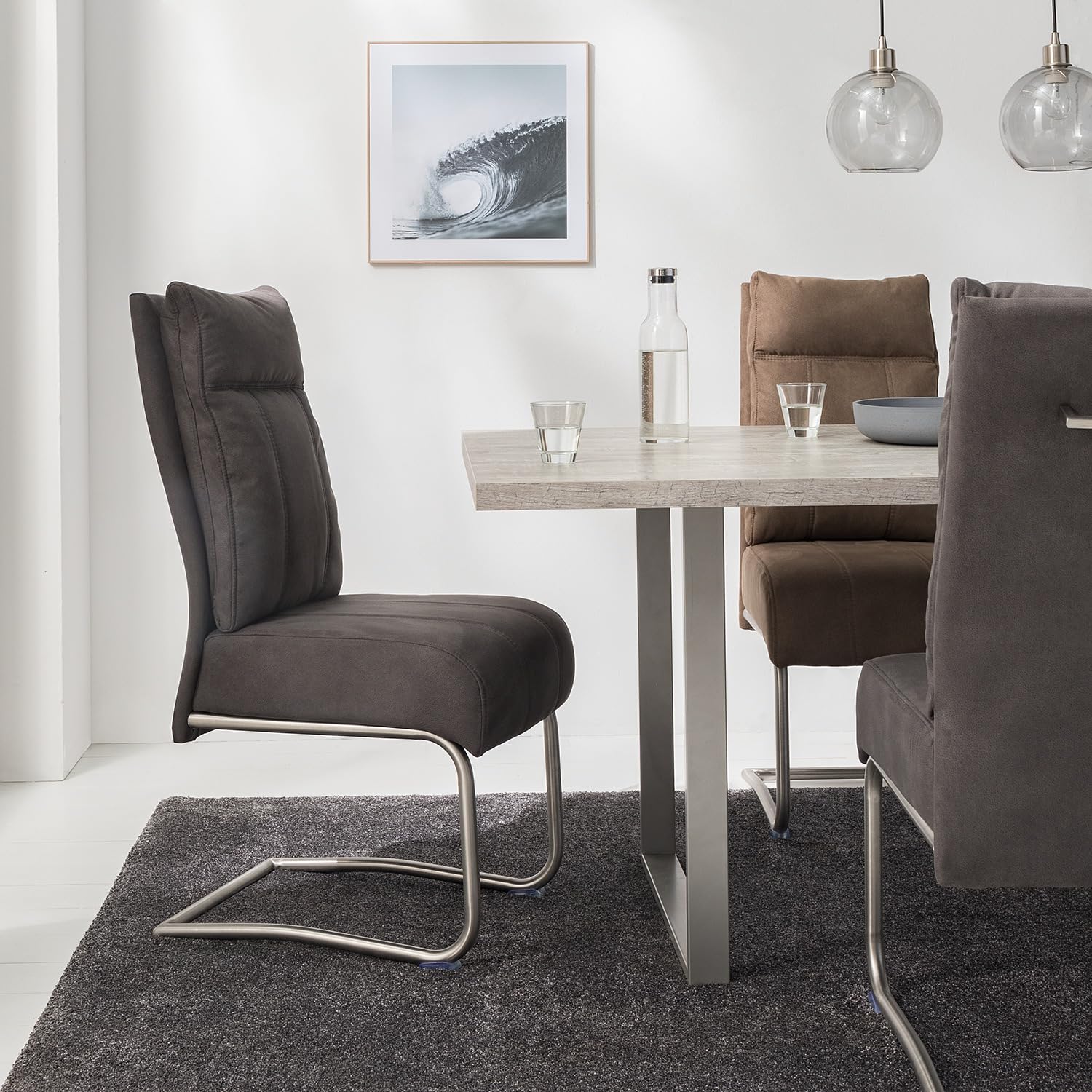 home24 Freischwinger 2er-Set | Microfaser Vintage| Edelstahlgestell gebürstet | Schwingfunktion für ergonomisches Sitzen | Esszimmer und Büro
