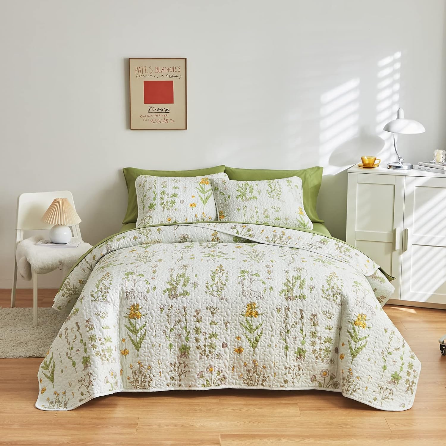 Joyreap 2 Pieces Reversible Quilt Set, Smooth Soft Microfiber Quilt, Yellow Flowers Green Leaves Botanical Design, Bedspread Bed Cover for All Season, 1 Quilt n 1 Pillow Sham (Twin, 68x86 inches) Botanical 02 Twin (68"x86", 1 Quilt+1 Pillow Sham)