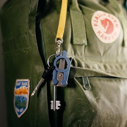 Miniatura 3 de FISKARS Tijeras plegables de viaje - Cumplen con la TSA y portátiles - Cuchillas de acero inoxidable y mangos azules