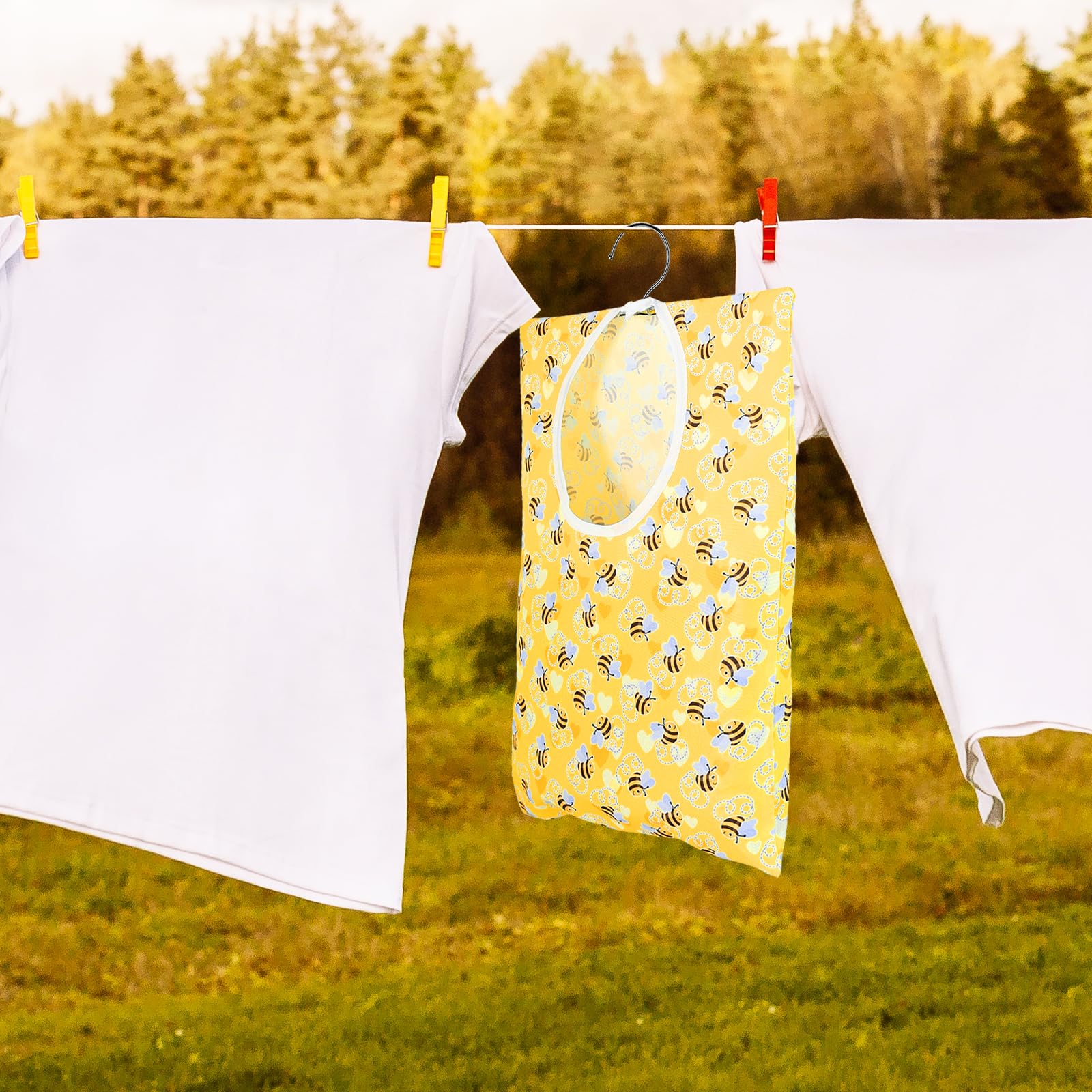 Amazon.com: Bee 蜂窩式衣夾架- 2 件蜜蜂衣服別針袋- 15 X 11 英吋- 洗衣房和戶外使用的衣架: 居家與廚房