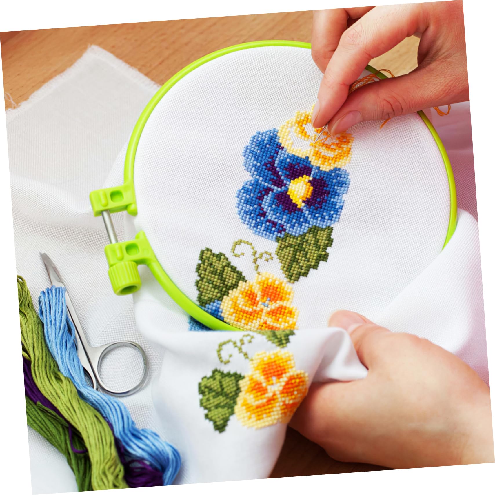 SHINEOFI 100 Colores De Hilo De Bordar + 100 Tarjetas Para Envolver Hilo Bobinas De Hilo Embroidery Kit Hilo Algodon Hilo De Punto De Cruz 100 Piezas*4