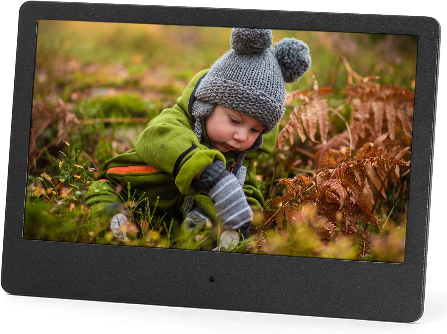 Micca NEO 7-Inch Digital Photo Frame with High Resolution Widescreen LCD, MP3 Music and 720P HD Video Playback, Auto On/Off Timer, Ultra Slim Design (M709A)
