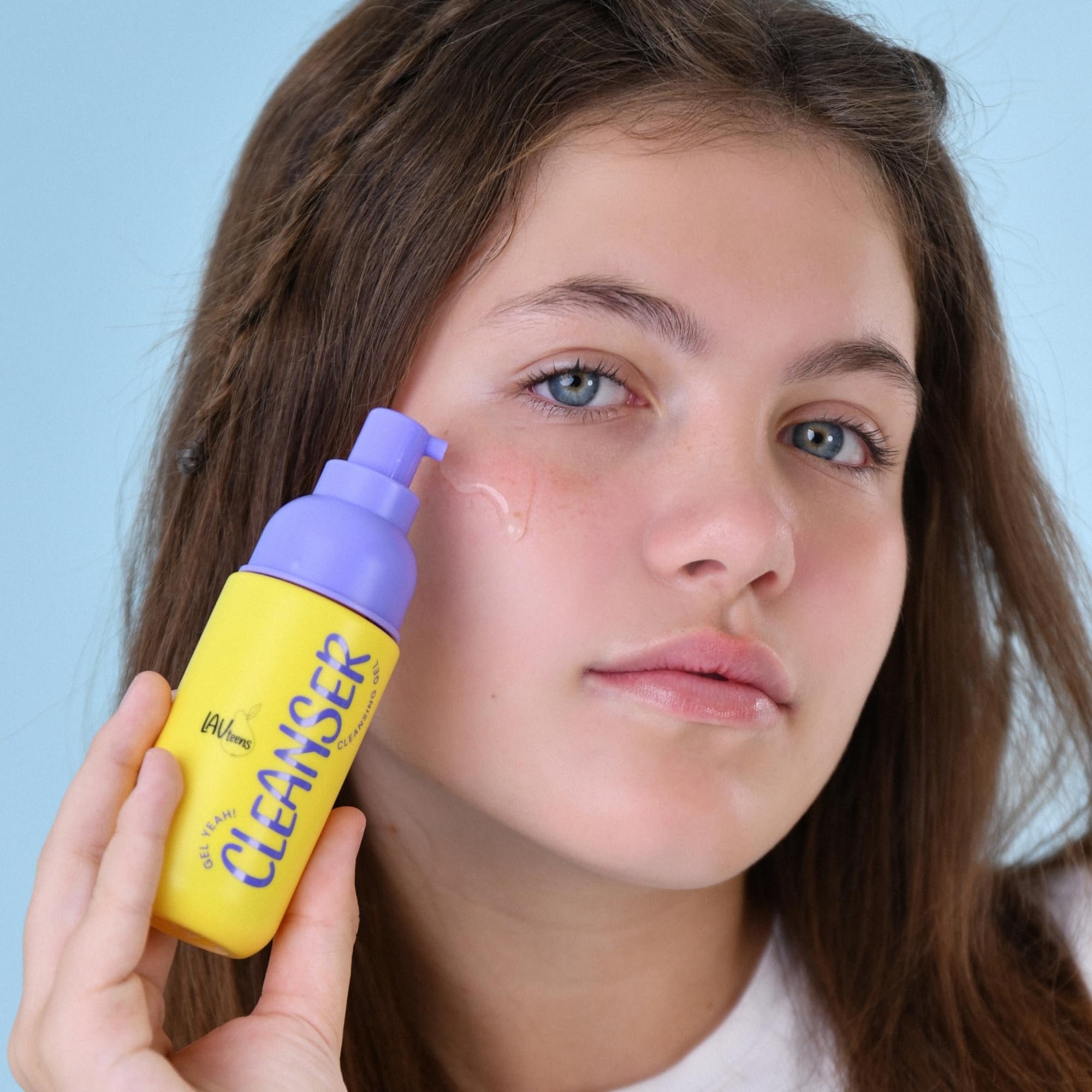 LAVteens Cleanse.Mask.Glow Hautpflege-Set für Teens, Gel-Reiniger, Kaolin-Tonmaske mit Niacinamid, Feuchtigkeitscreme mit Sheabutter