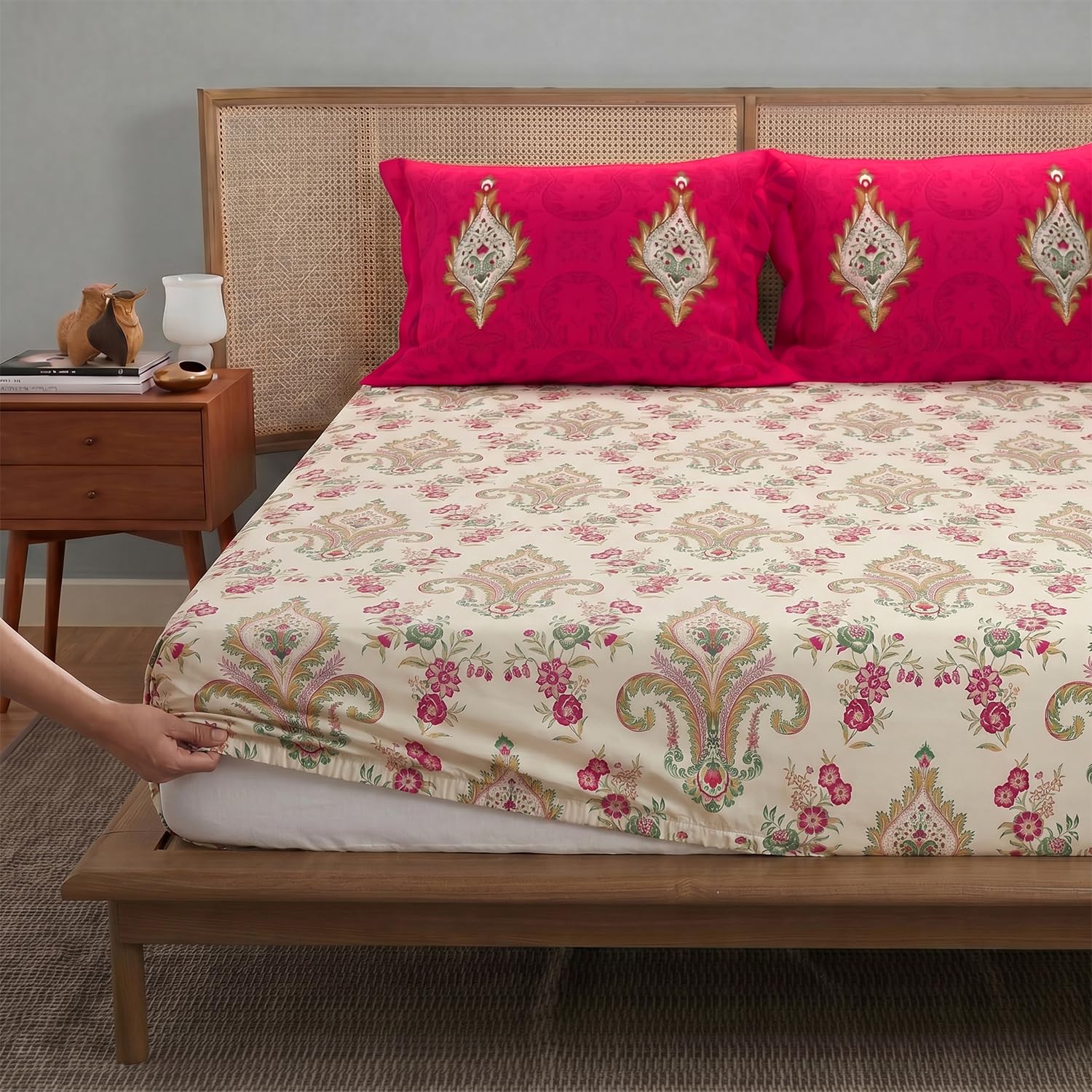 Urban Space Divine King Bedsheet - 100% Cotton -19 Urban Space Divine King Bedsheet - 100% Cotton -19