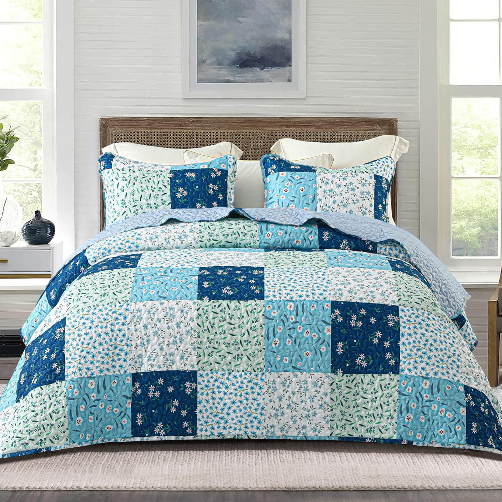 Whale Flotilla Reversible Patchwork Quilts Full Queen Size, Lightweight Boho Printed Bedspreads Coverlets Quilt Bedding Set with 2 Pillow Shams for All Seasons, Blue — image 1