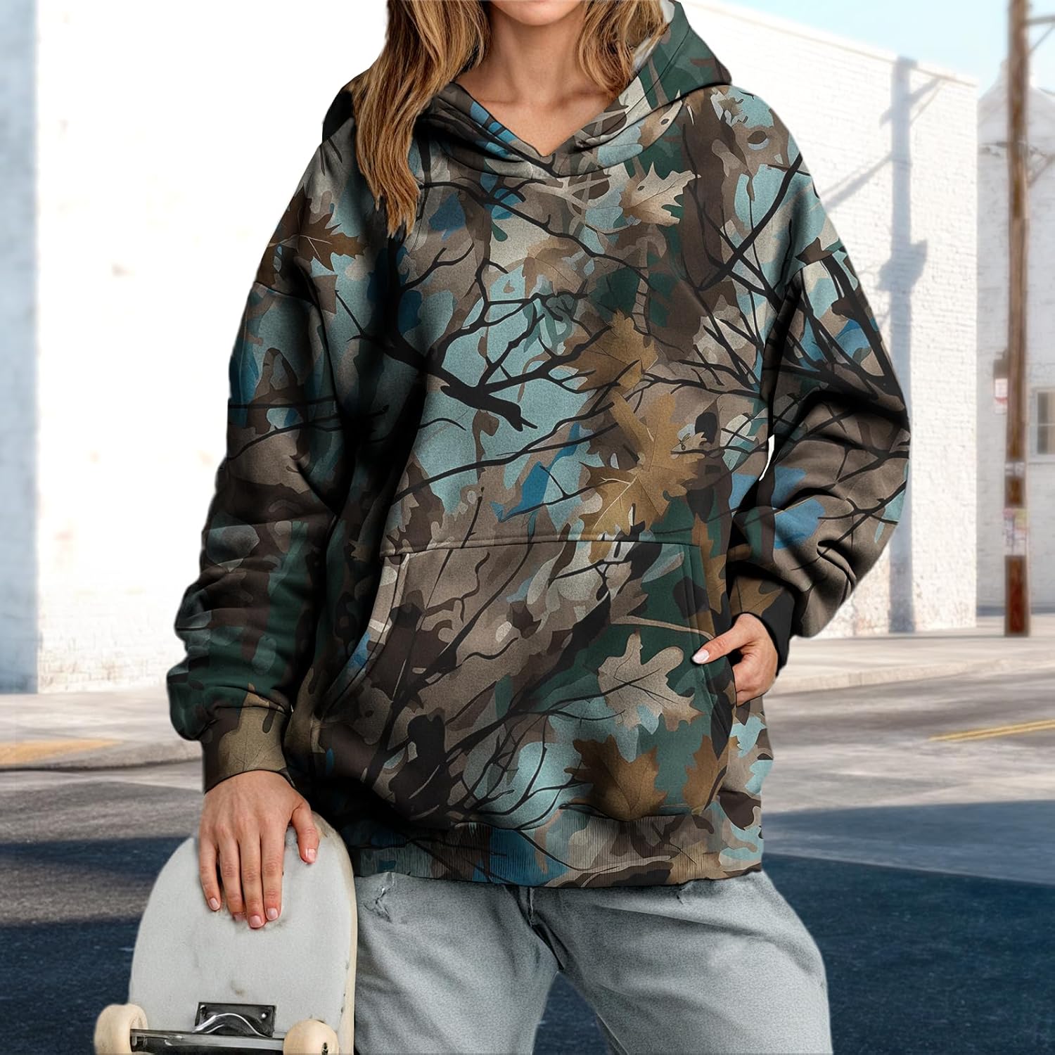 Fashion Oversized Sweatshirt for Women Camo Leaf Pattern Winter Hoodies with Pocket Casual Trendy Sweatshirt - Image 2
